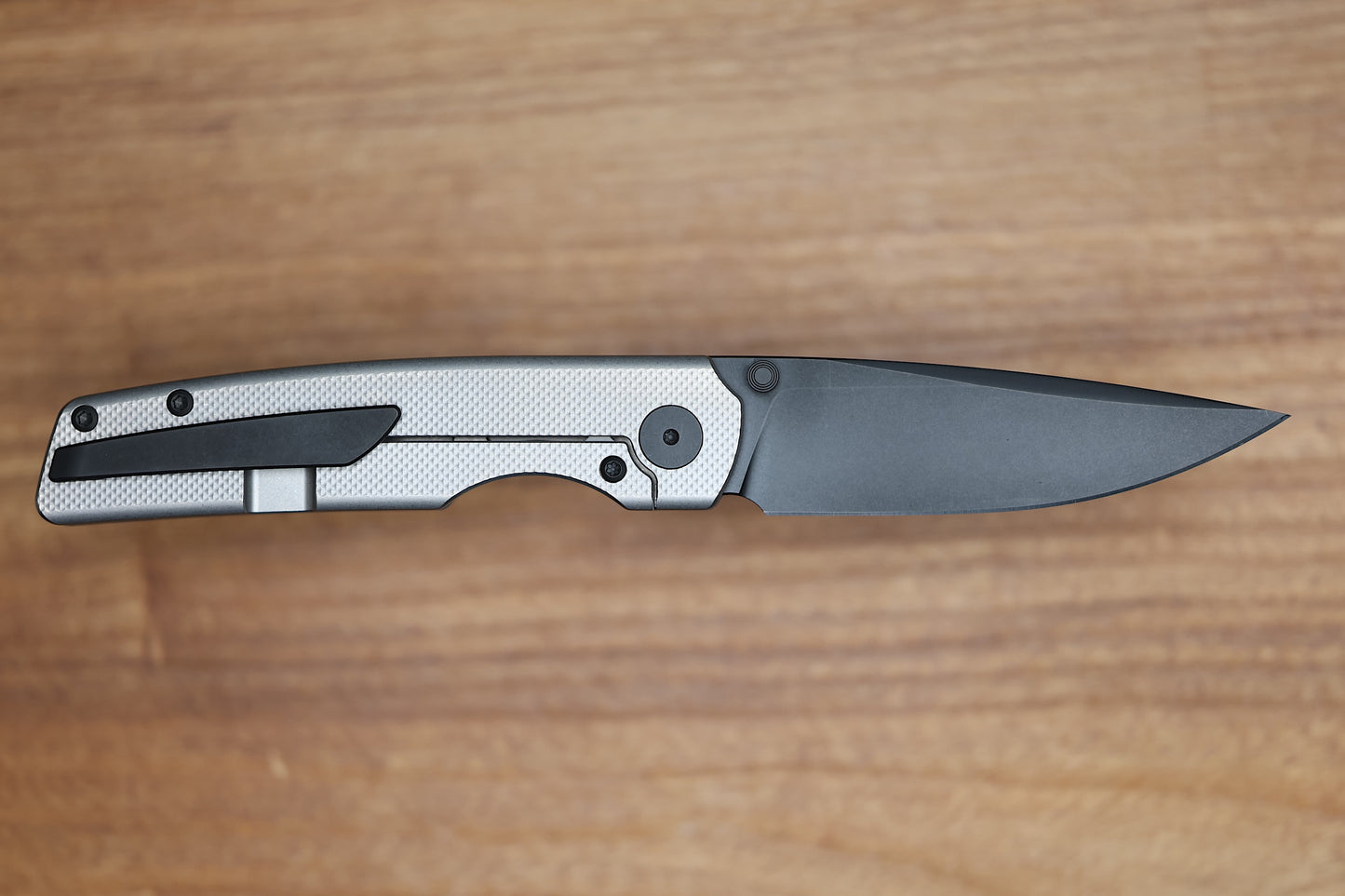 BERG BLADES SWEENEY V2 THUMBSTUD DIAMOND PATTERN TITANIUM FOLDER 3.35" BLACK PVD