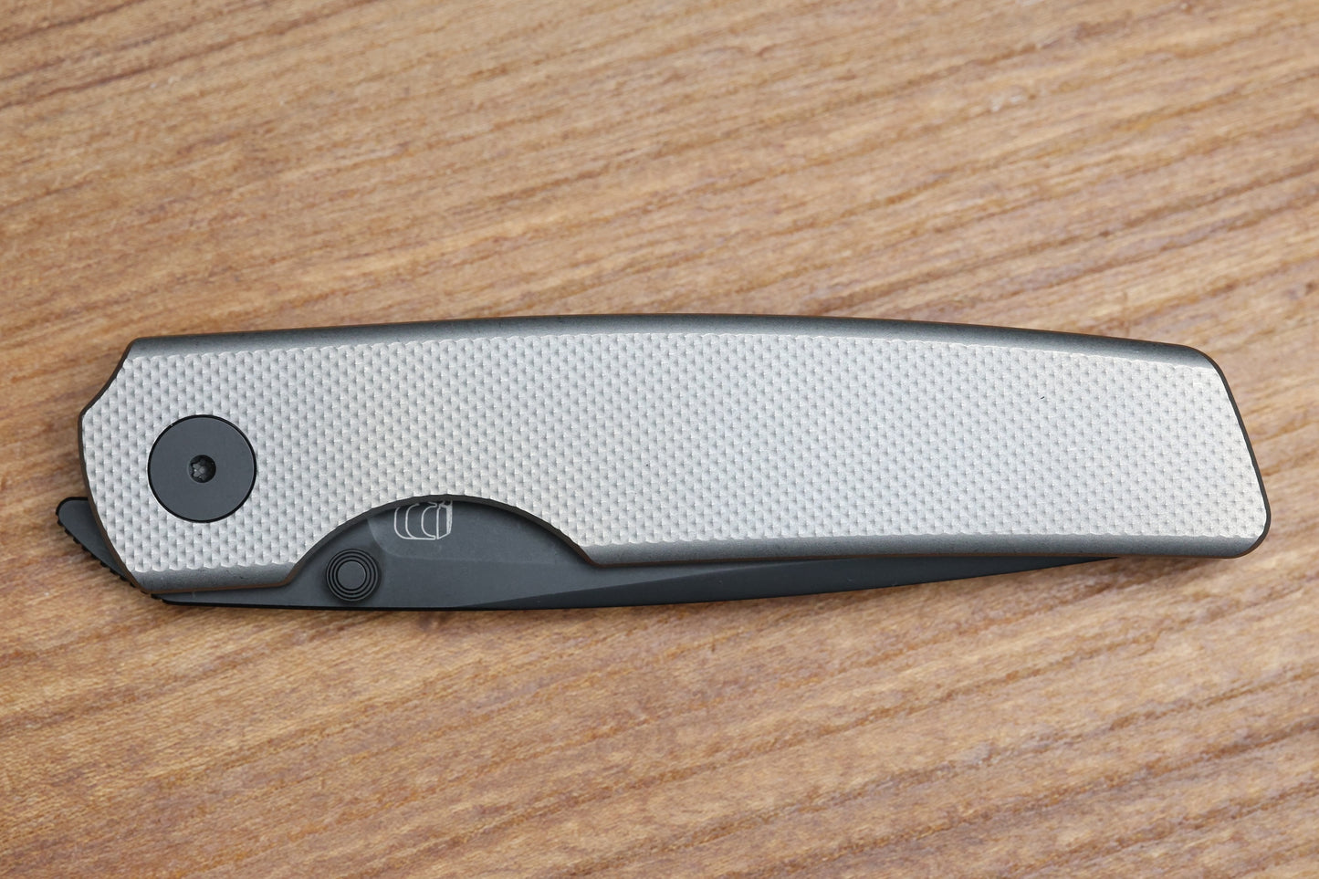 BERG BLADES SWEENEY V2 THUMBSTUD DIAMOND PATTERN TITANIUM FOLDER 3.35" BLACK PVD