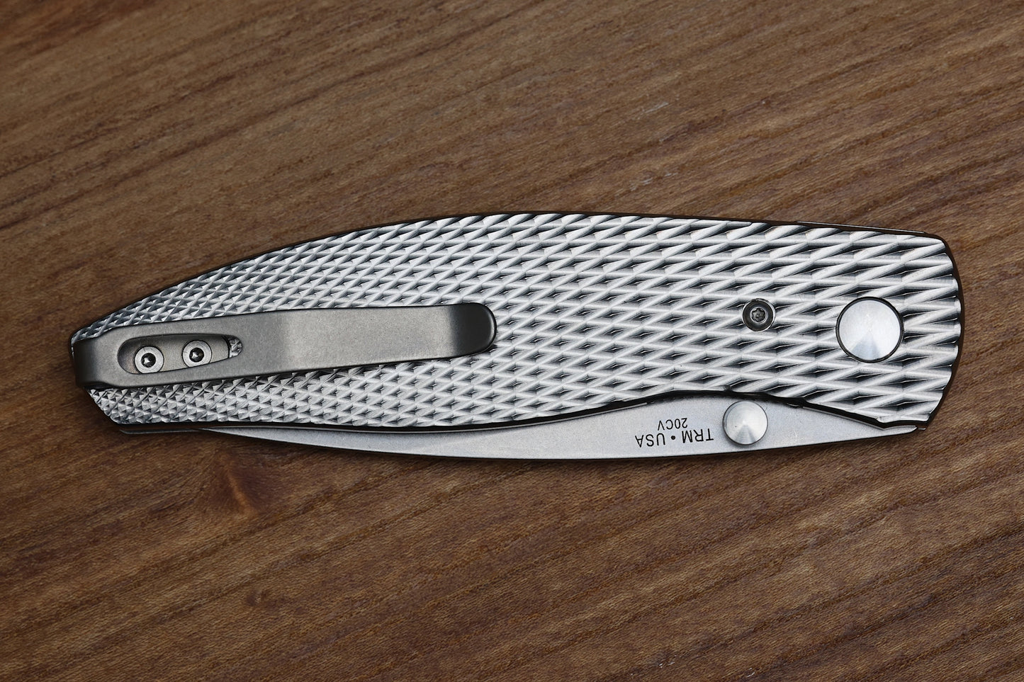 THREE RIVERS MANUFACTURING IRIE ATOM FOLDING KNIFE LIZARD SKIN TITANIUM 3.5" MIKE IRIE HOLLOW GROUND