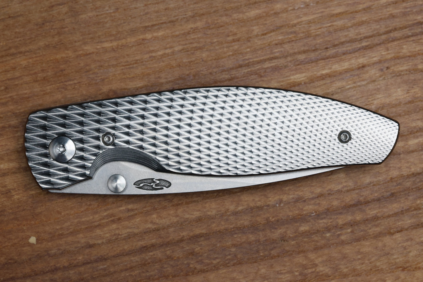 THREE RIVERS MANUFACTURING IRIE ATOM FOLDING KNIFE LIZARD SKIN TITANIUM 3.5" MIKE IRIE HOLLOW GROUND