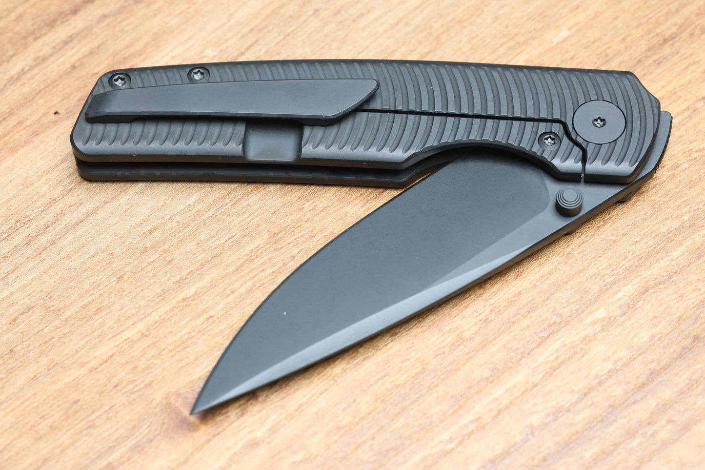 BERG BLADES SWEENEY V2 THUMBSTUD BLACK PVD SWIRL TITANIUM FOLDER 3.35" BLACK PVD