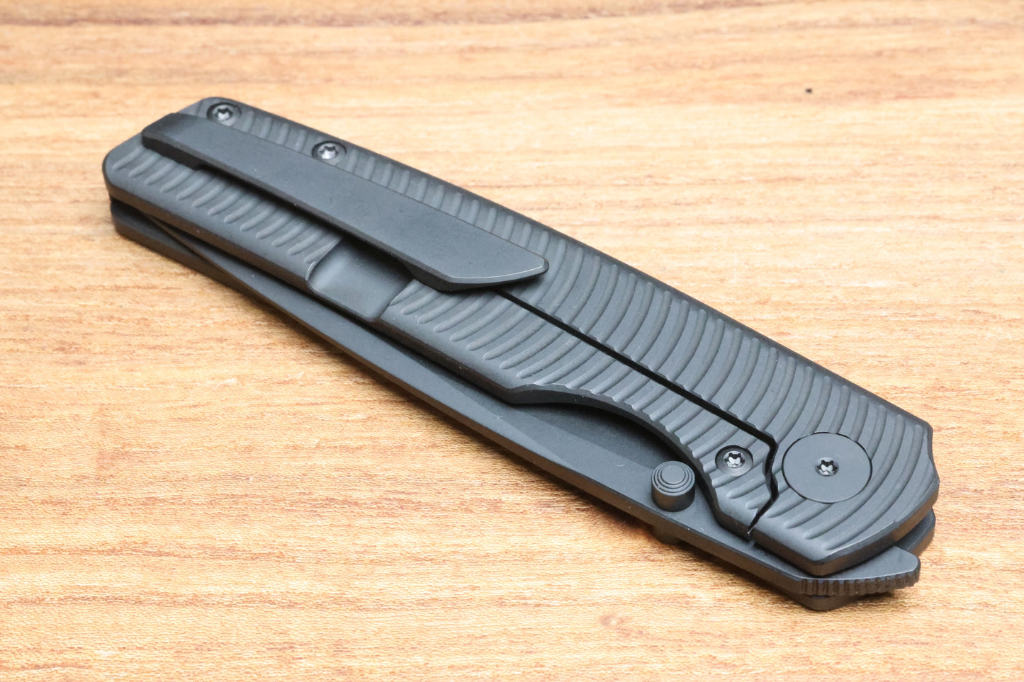 BERG BLADES SWEENEY V2 THUMBSTUD BLACK PVD SWIRL TITANIUM FOLDER 3.35" BLACK PVD