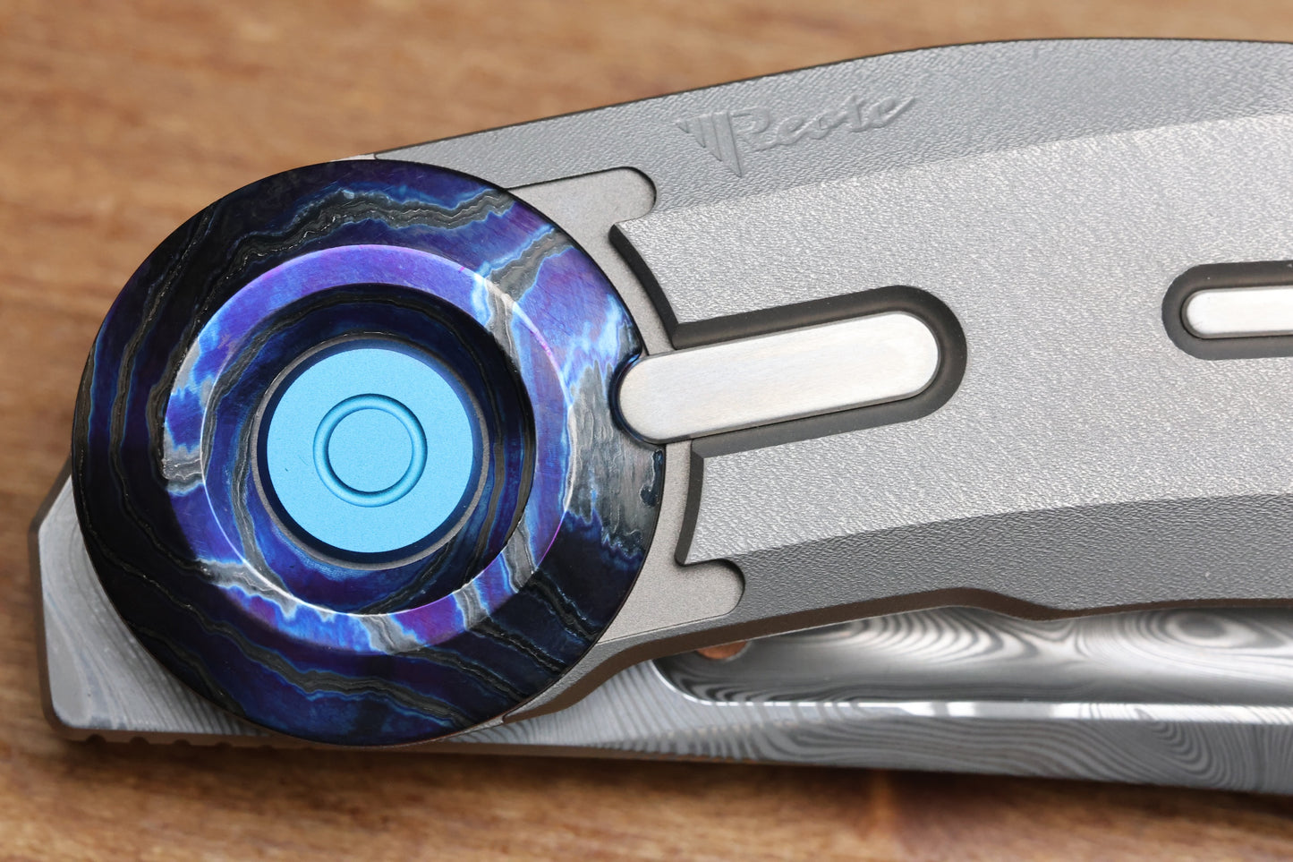 REATE KNIVES VULPEX VK-CLU TITANIUM WIRE WHEEL HANDLE ZIRCUTI ACCENTS WITH DAMASTEEL BLADE