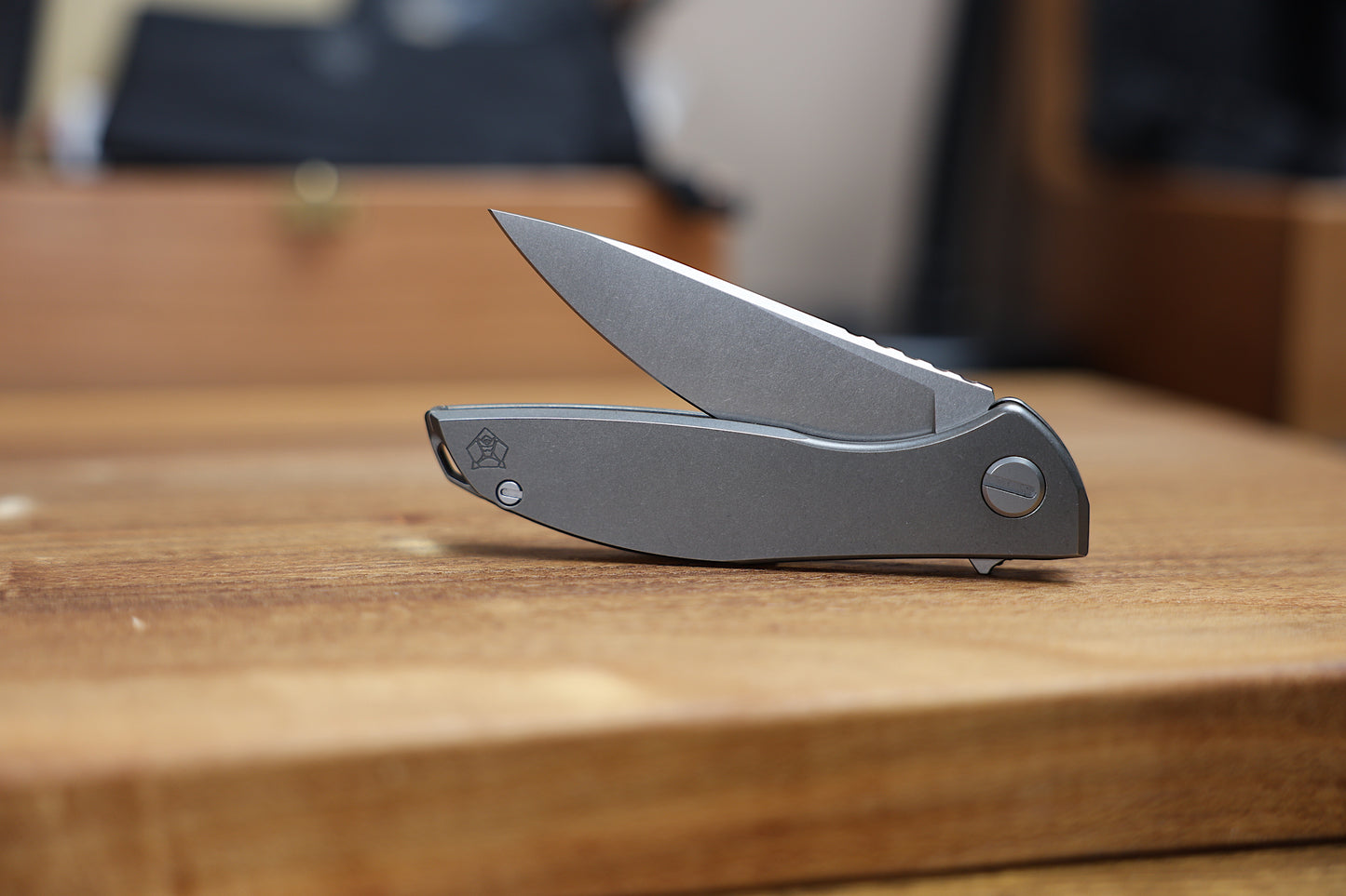 SHIROGOROV NEON ZERO – M390 BLADE – TITANIUM HANDLE – MRBS