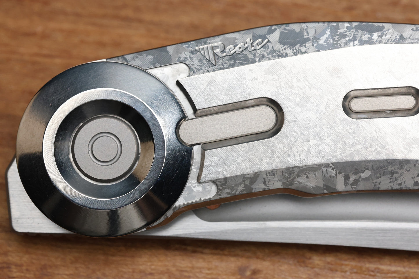 REATE KNIVES VULPEX VK-CLU CRYSTAL TITANIUM HANDLE WITH SATIN ELMAX BLADE