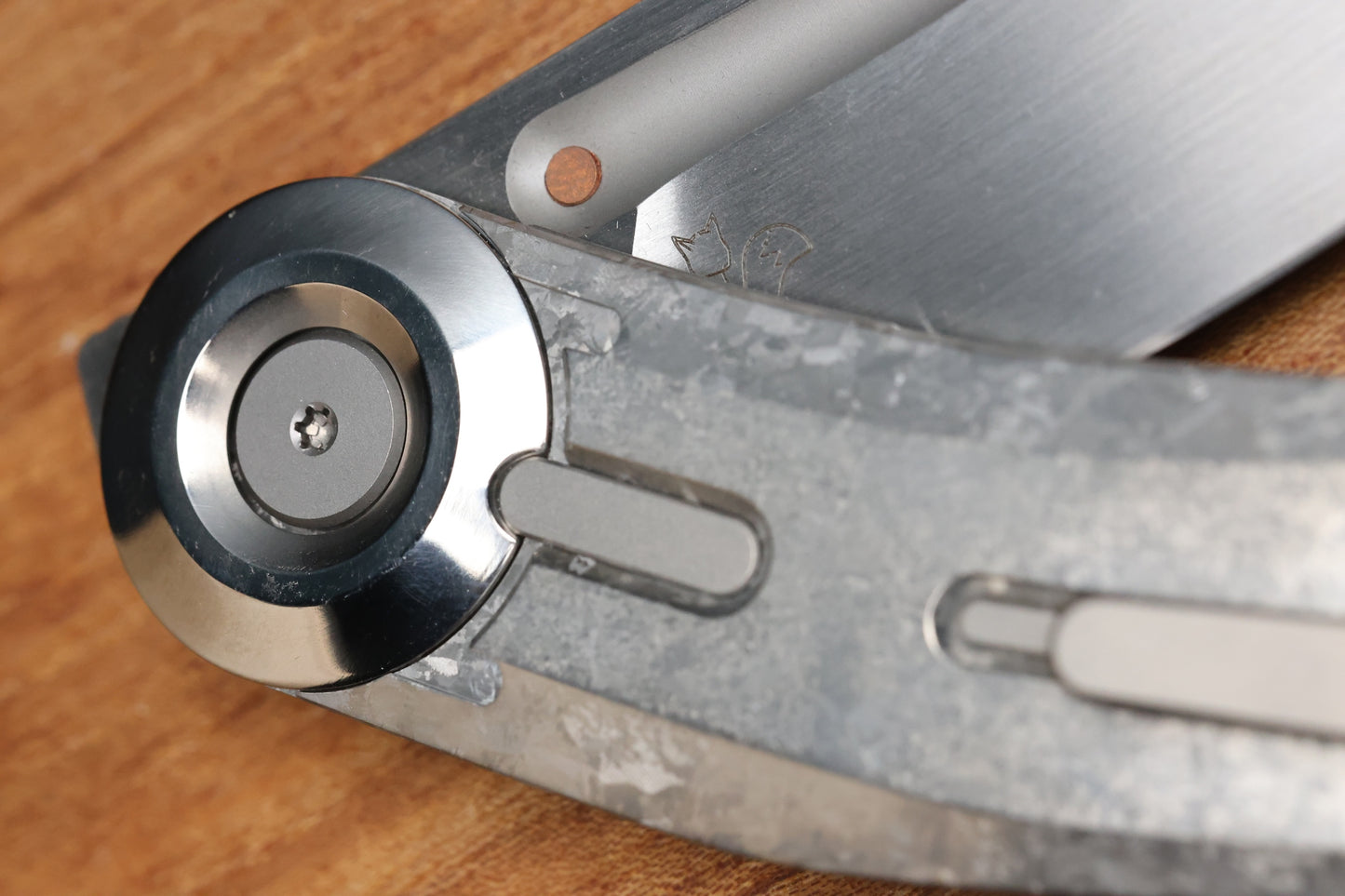 REATE KNIVES VULPEX VK-CLU CRYSTAL TITANIUM HANDLE WITH SATIN ELMAX BLADE