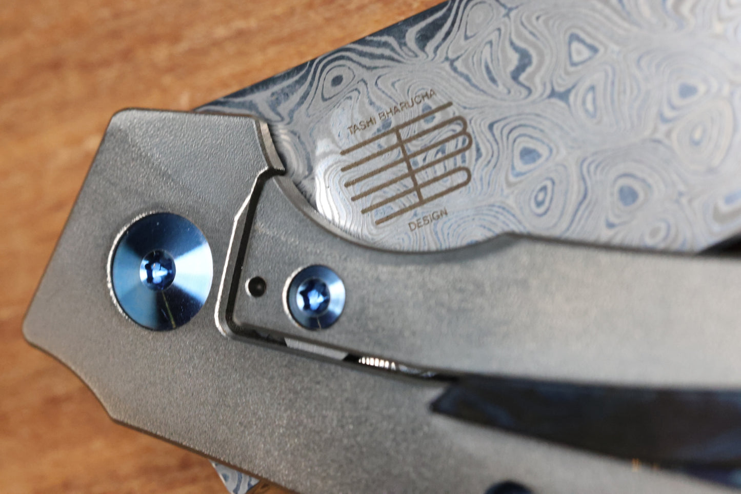 REATE KNIVES T2500 TI-BEAD BLAST HANDLE MOKUTI ACCENT DAMASTEEL ACID WASH 2.375" BLADE