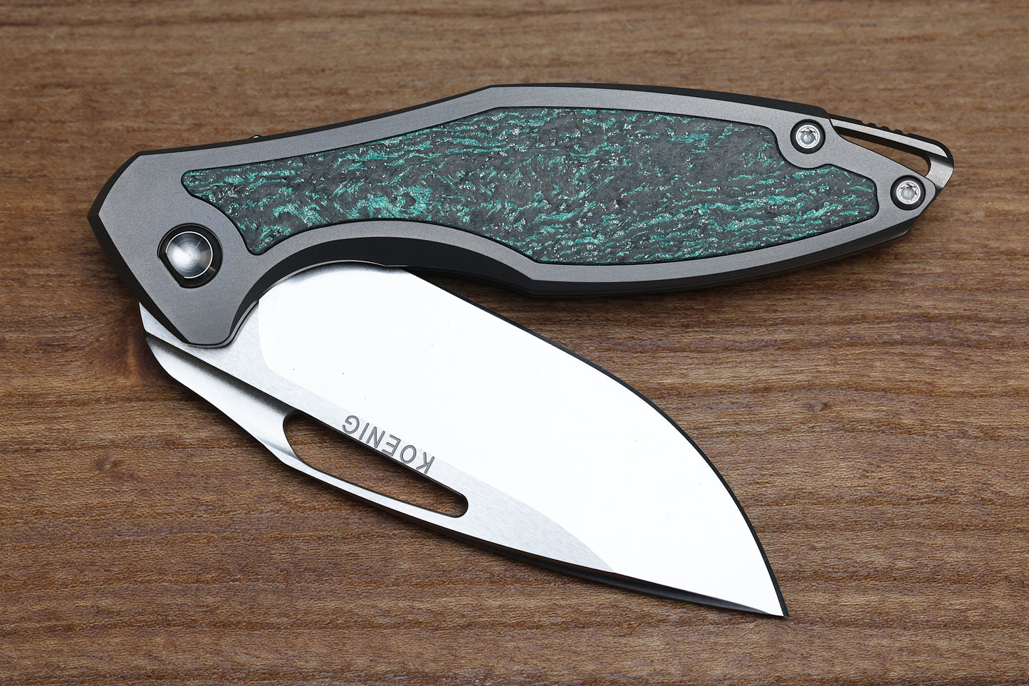 KOENIG KNIVES MINI ARIUS FLIPPER - TEAL MAGNETIC CARBOTI INLAY M390