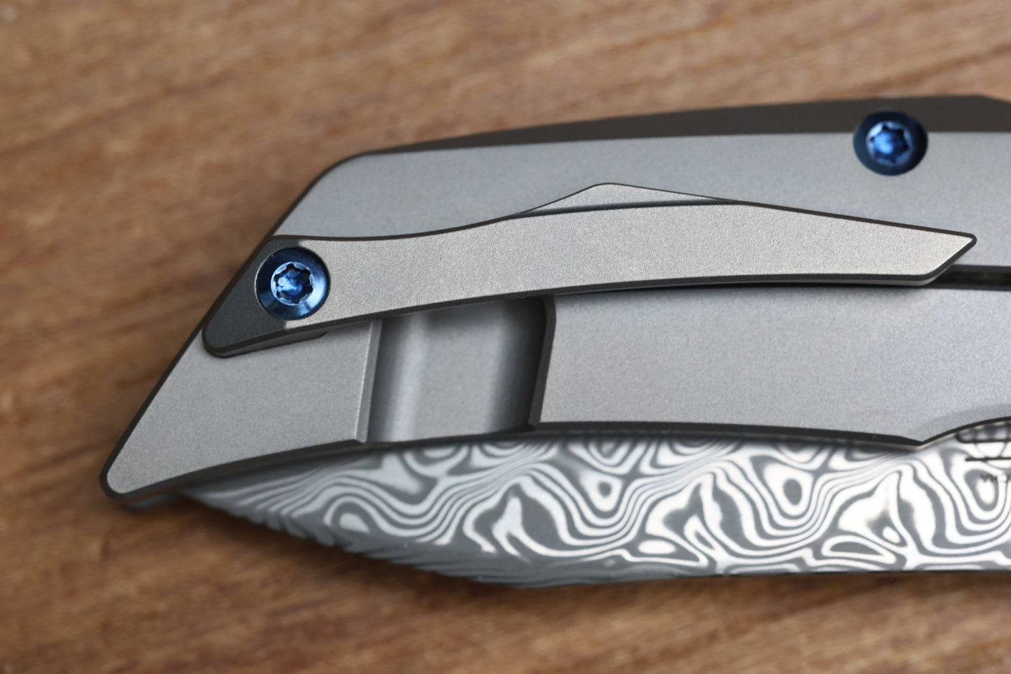 REATE KNIVES T2500 TI-BEAD BLAST HANDLE CARBON INLAY DAMASTEEL ACID WASH 2.375" BLADE