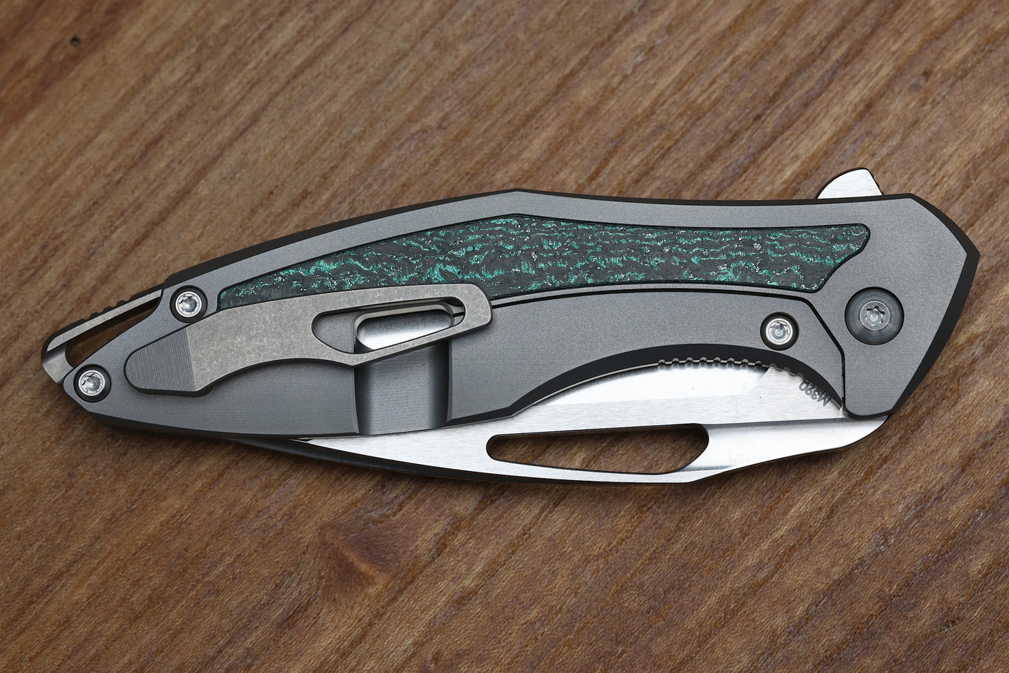 KOENIG KNIVES MINI ARIUS FLIPPER - TEAL MAGNETIC CARBOTI INLAY M390