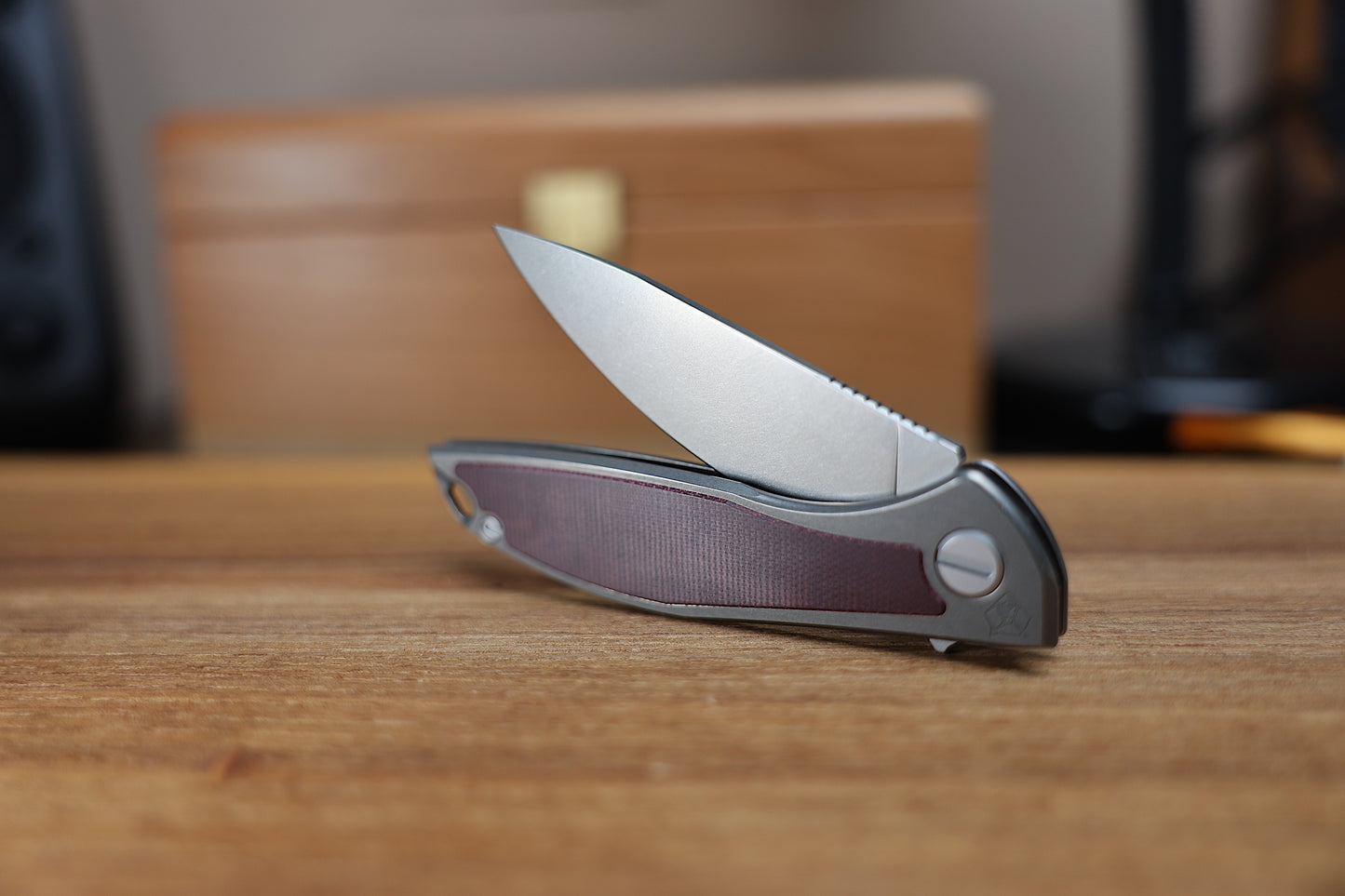 SHIROGOROV NEON NL – ELMAX BLADE – TITANIUM HANDLE W/ MAROON MICARTA INLAY – MRBS