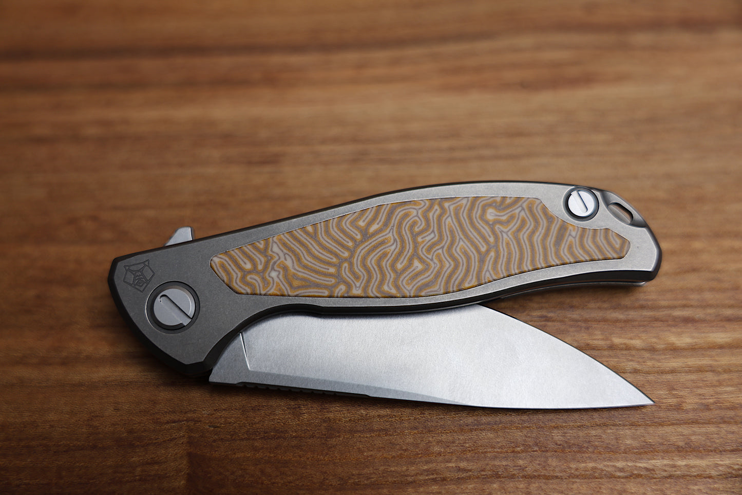 SHIROGOROV F95NL – CROMAX PM BLADE – STONEWASHED TITANIUM HANDLE W/ YELLOW CRAZY MICARTA INLAY- SRBS