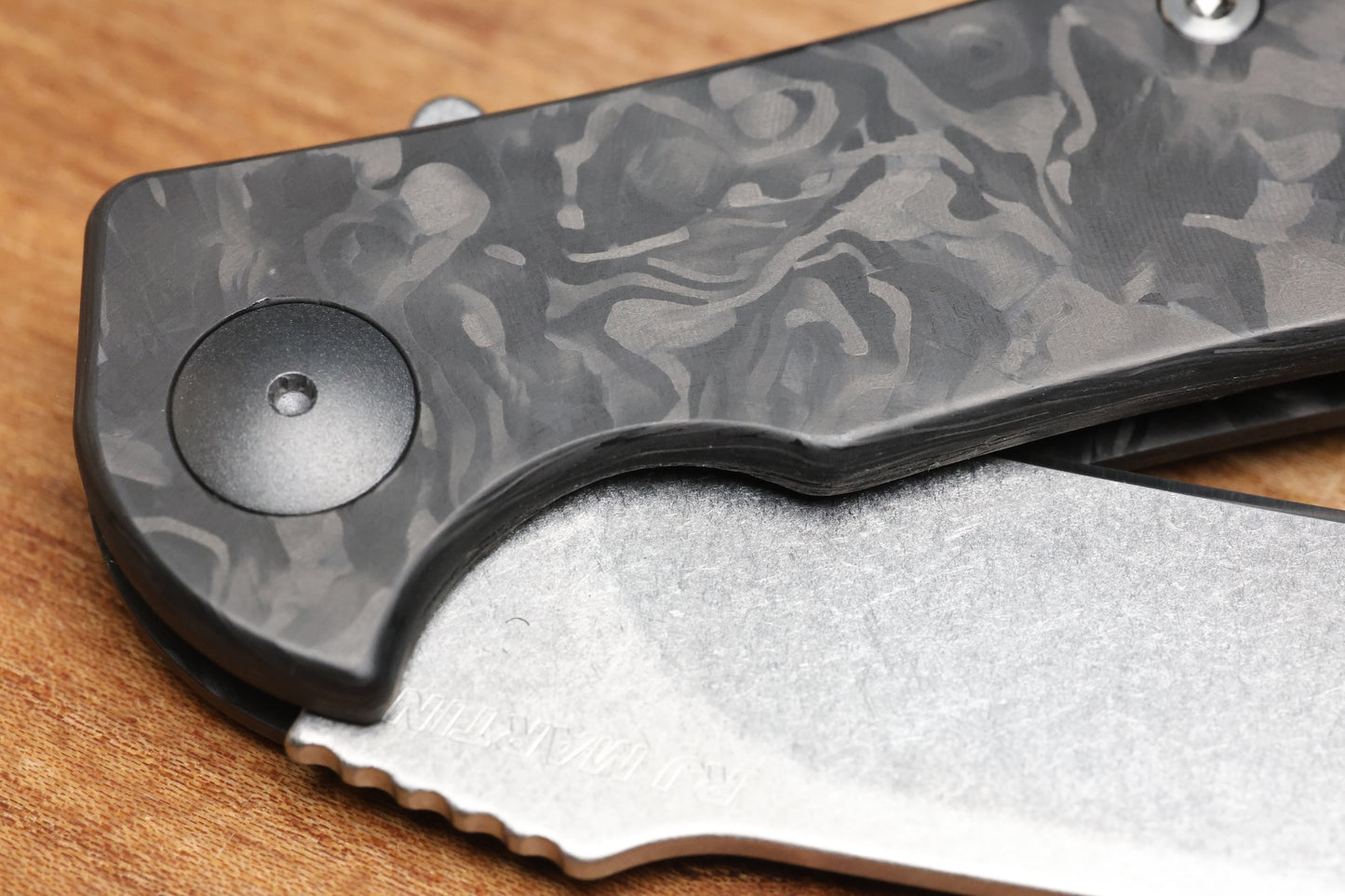 RJ MARTIN Q36-R MARBLE CARBON AND MAGNAMAX BLADE