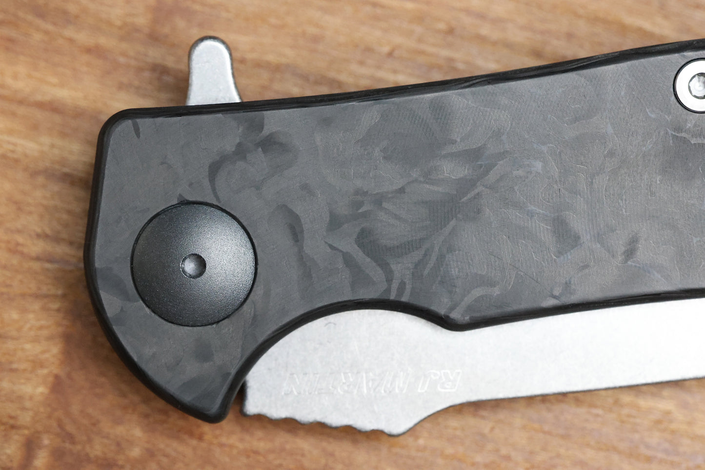 RJ MARTIN Q36-R MARBLE CARBON AND MAGNAMAX BLADE