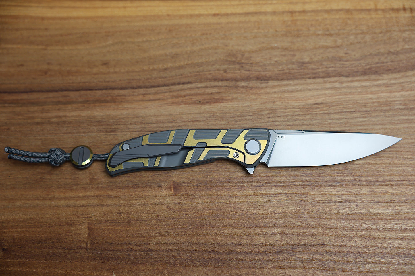 SHIROGOROV F95 T PATTERN GEN 4 – BLADE SHOW EDITION – GREY/YELLOW ANO TITANIUM HANDLE – M390 BLADE – MRBS