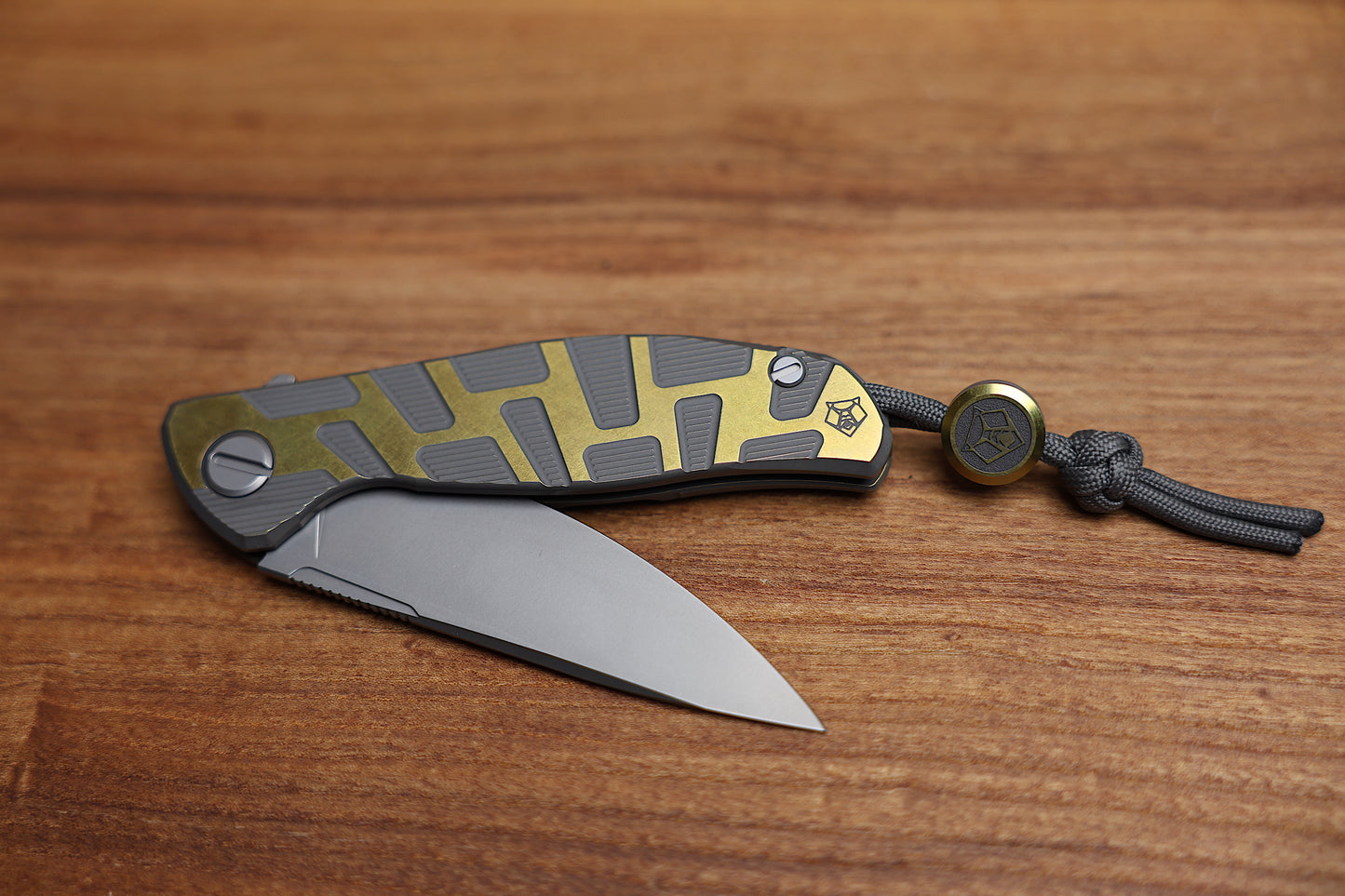 SHIROGOROV F95 T PATTERN GEN 4 – BLADE SHOW EDITION – GREY/YELLOW ANO TITANIUM HANDLE – M390 BLADE – MRBS