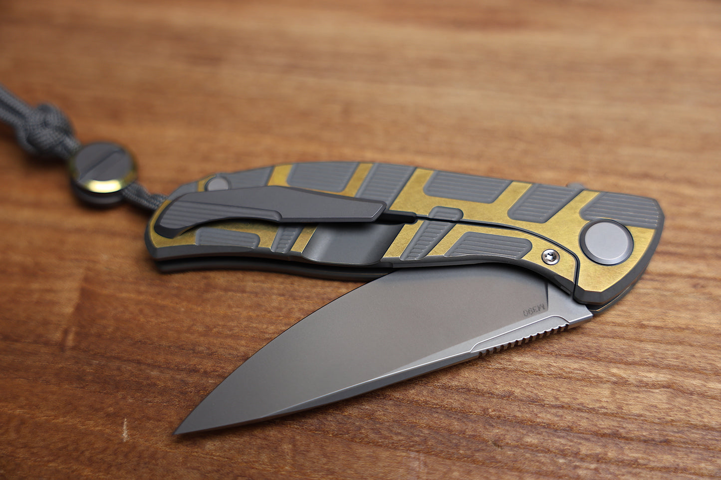 SHIROGOROV F95 T PATTERN GEN 4 – BLADE SHOW EDITION – GREY/YELLOW ANO TITANIUM HANDLE – M390 BLADE – MRBS