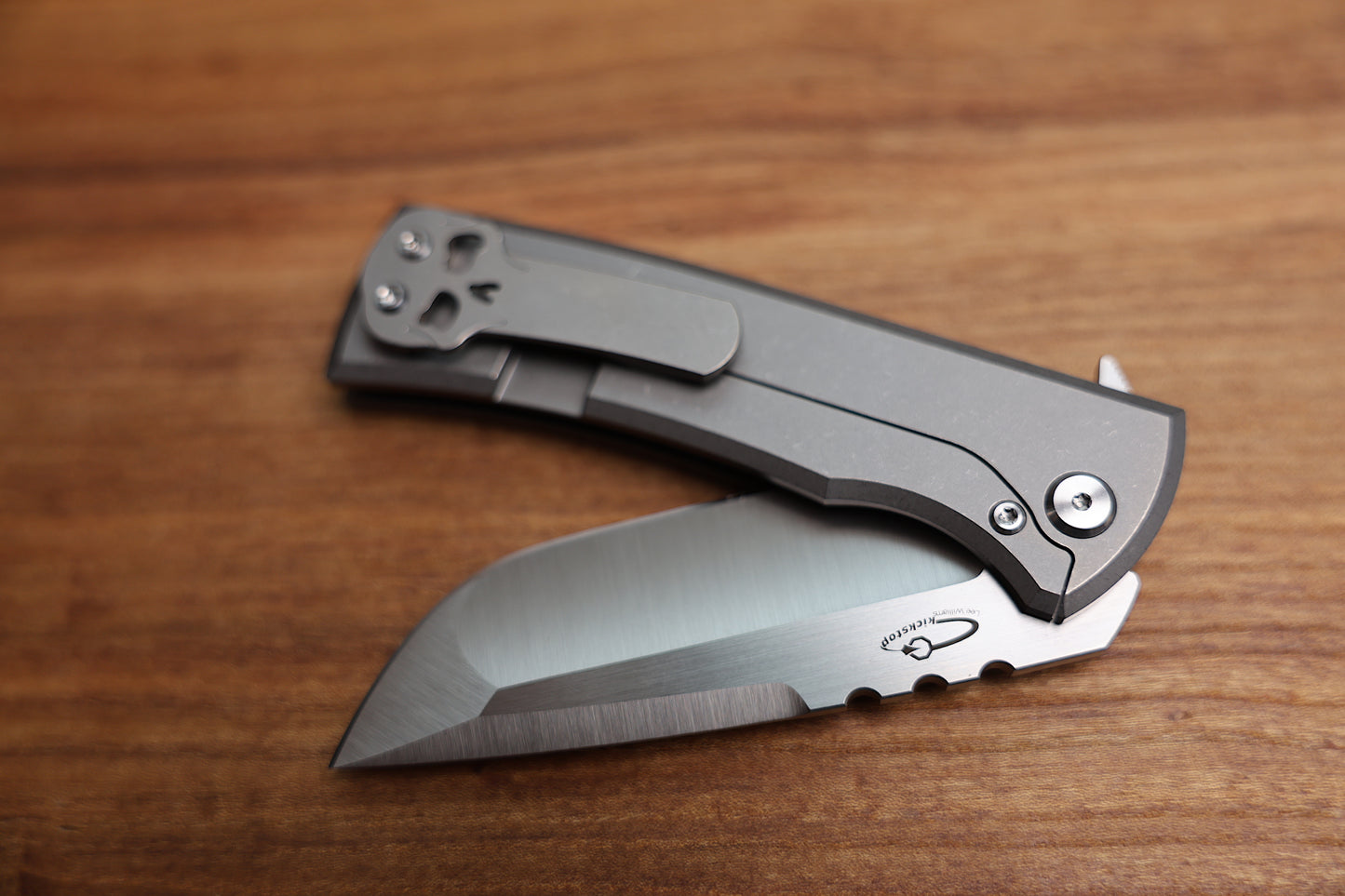 CHAVES ULTRAMAR REDENCION 229 KICKSTOP – DROP POINT M390 BLADE – TITANIUM HANDLE