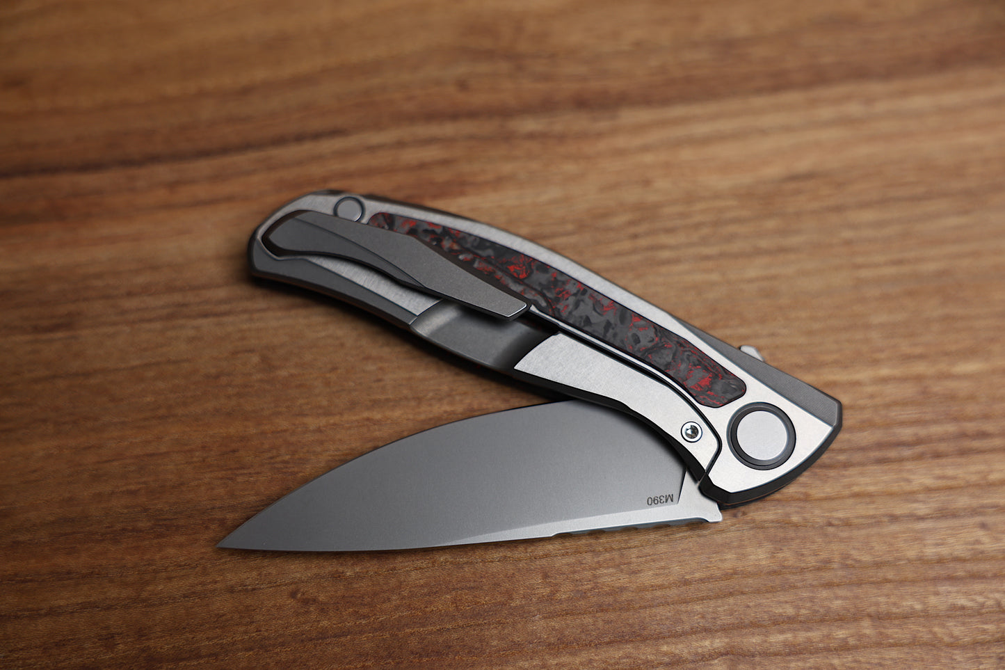 SHIROGOROV HATI GEN 3 – M390 BLADE – RED TECHNOCARBO – MRBS