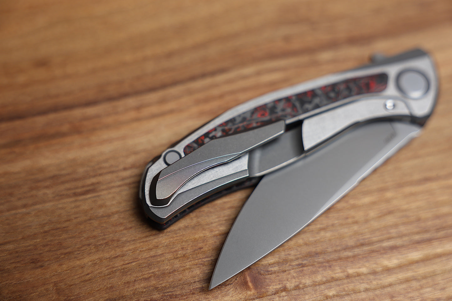 SHIROGOROV HATI GEN 3 – M390 BLADE – RED TECHNOCARBO – MRBS