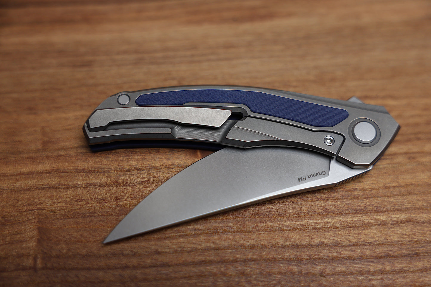 SHIROGOROV URSUS QUANTIUM – CROMAX PM BLADE – DARK BLUE G10 HANDLE – MRBS