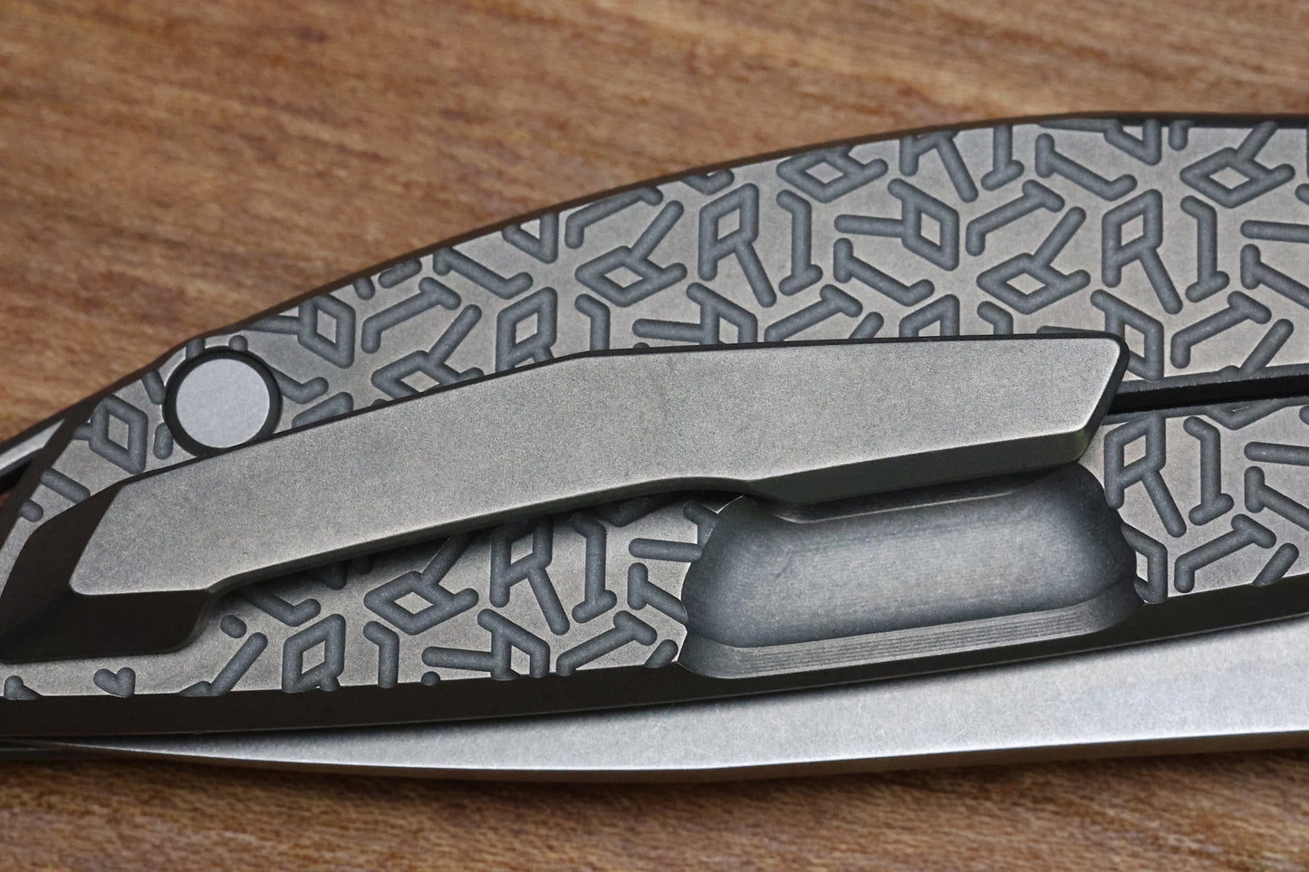 SHIROGOROV NEON R1P - TITANIUM HANDLE - ELMAX BLADE - MRBS