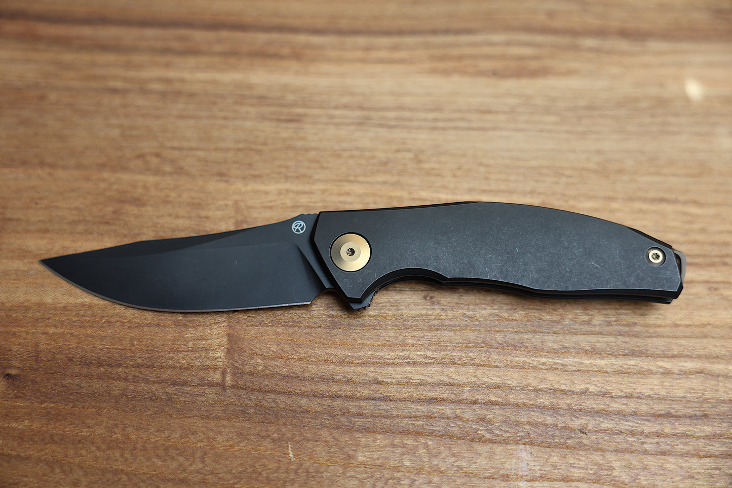 RECONNAISSANCE ADZIN FLIPPER – PVD M390 BLADE – PVD TITANIUM HANDLE W/ BRONZE ACCENTS