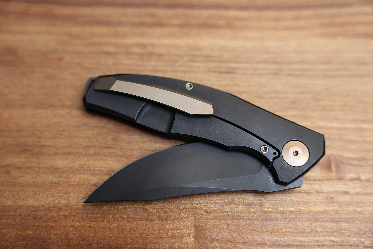 RECONNAISSANCE ADZIN FLIPPER – PVD M390 BLADE – PVD TITANIUM HANDLE W/ BRONZE ACCENTS