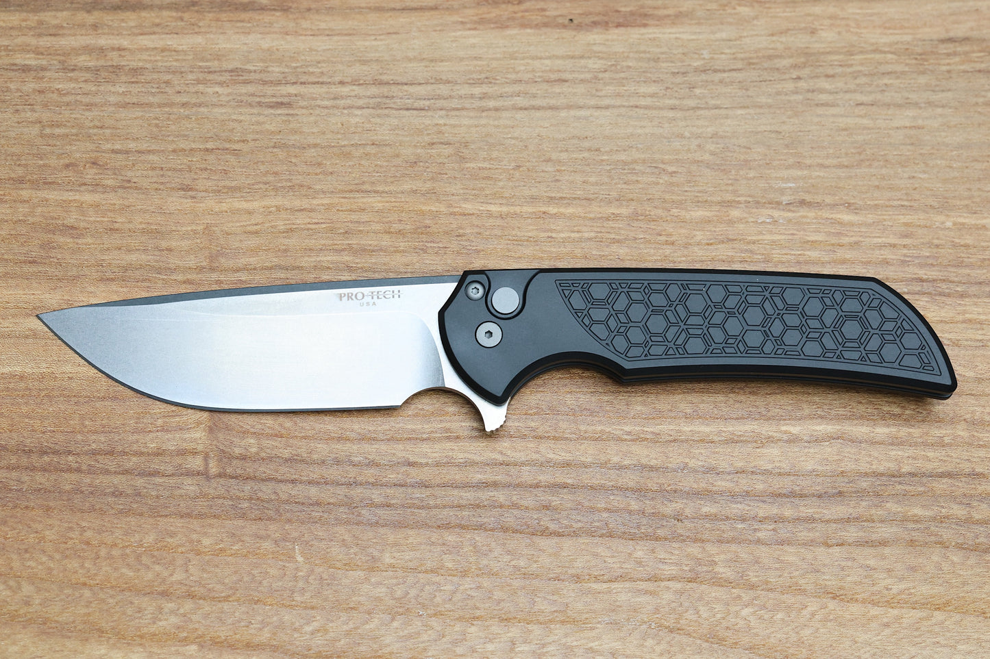 PRO-TECH MORDAX GRIDLOCK BLACK HANDLE & STONEWASH MAGNACUT MX105 GRIDLOCK