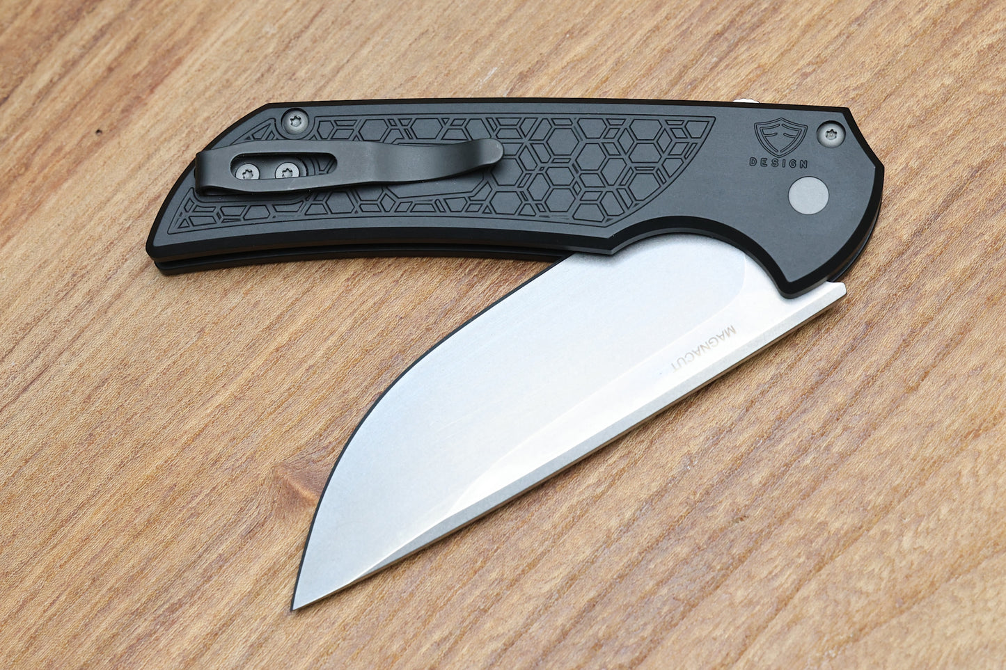 PRO-TECH MORDAX GRIDLOCK BLACK HANDLE & STONEWASH MAGNACUT MX105 GRIDLOCK