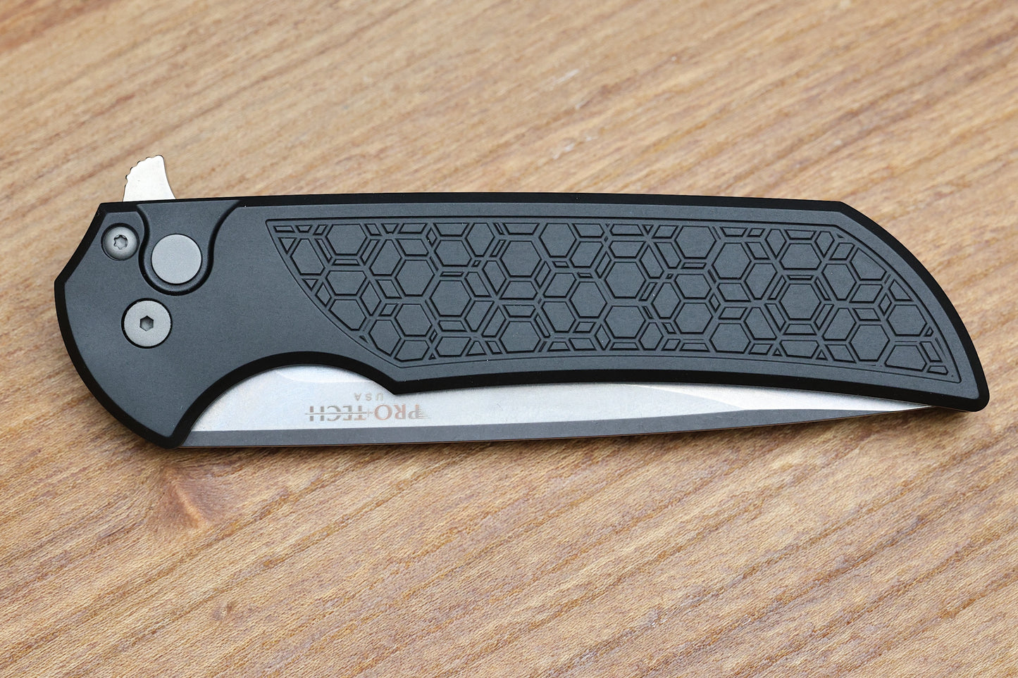 PRO-TECH MORDAX GRIDLOCK BLACK HANDLE & STONEWASH MAGNACUT MX105 GRIDLOCK