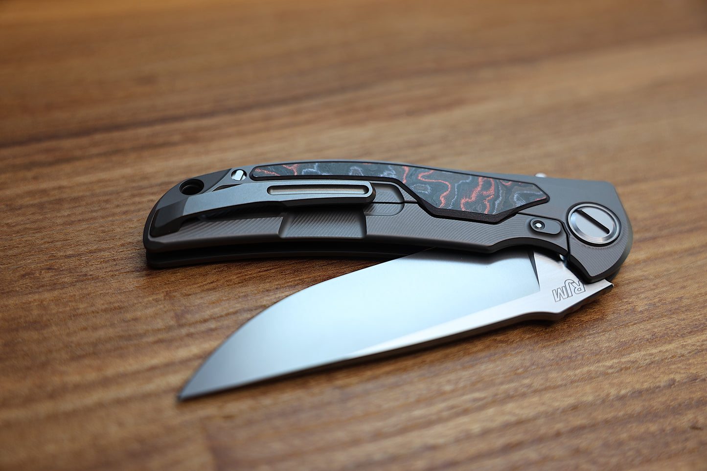 SHIROGOROV “LIMITED EDITION” RJ MARTIN DESIGN MOLTEN OVERKILL – MAGNACUT BLADE – TITANIUM HANDLE W/ LAVA & ASH CARBOTI INLAYS – SRRBS