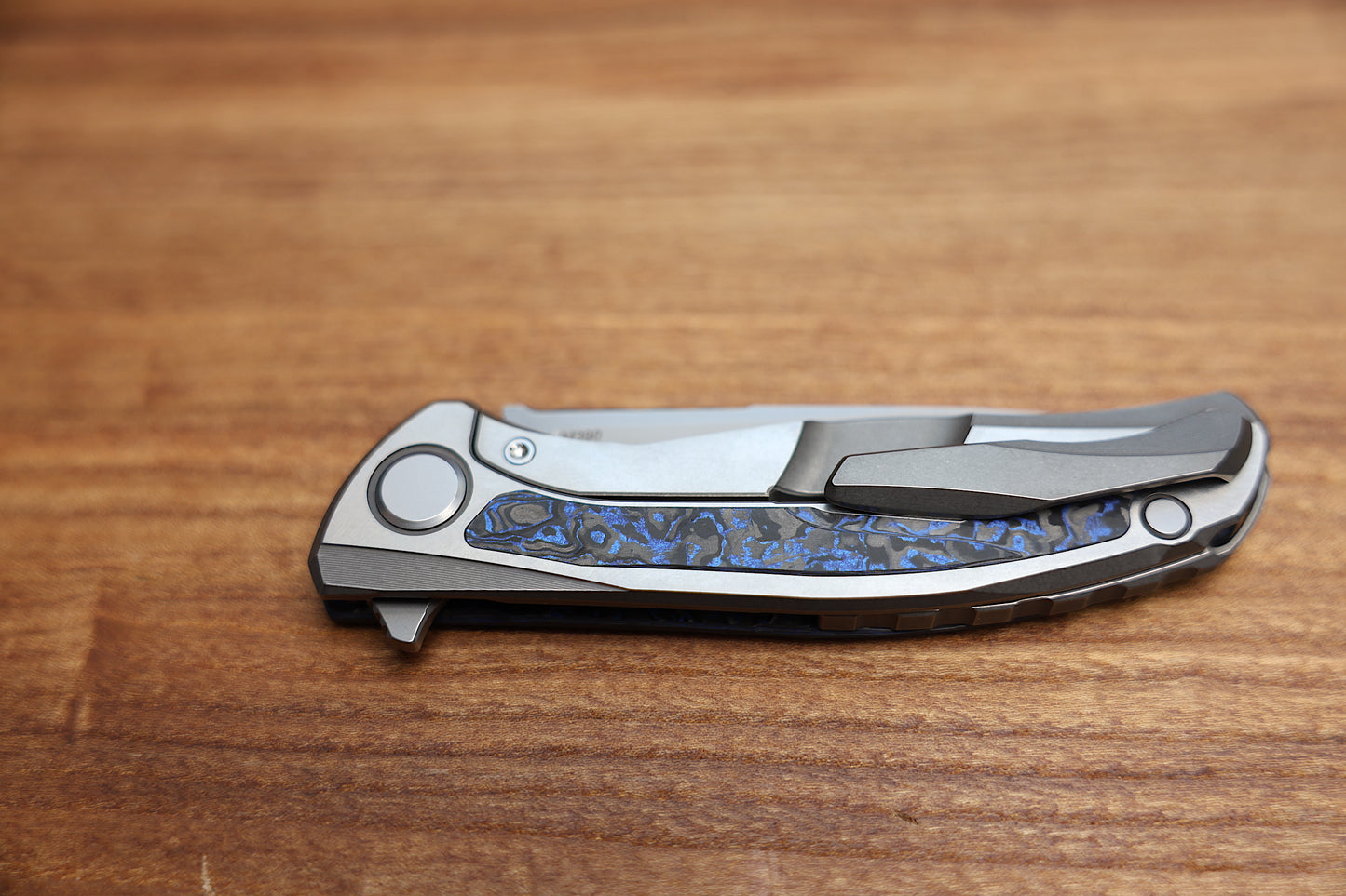 SHIROGOROV HATI GEN 3 – M390 BLADE – BLUE TECHNOCARBO – MRBS