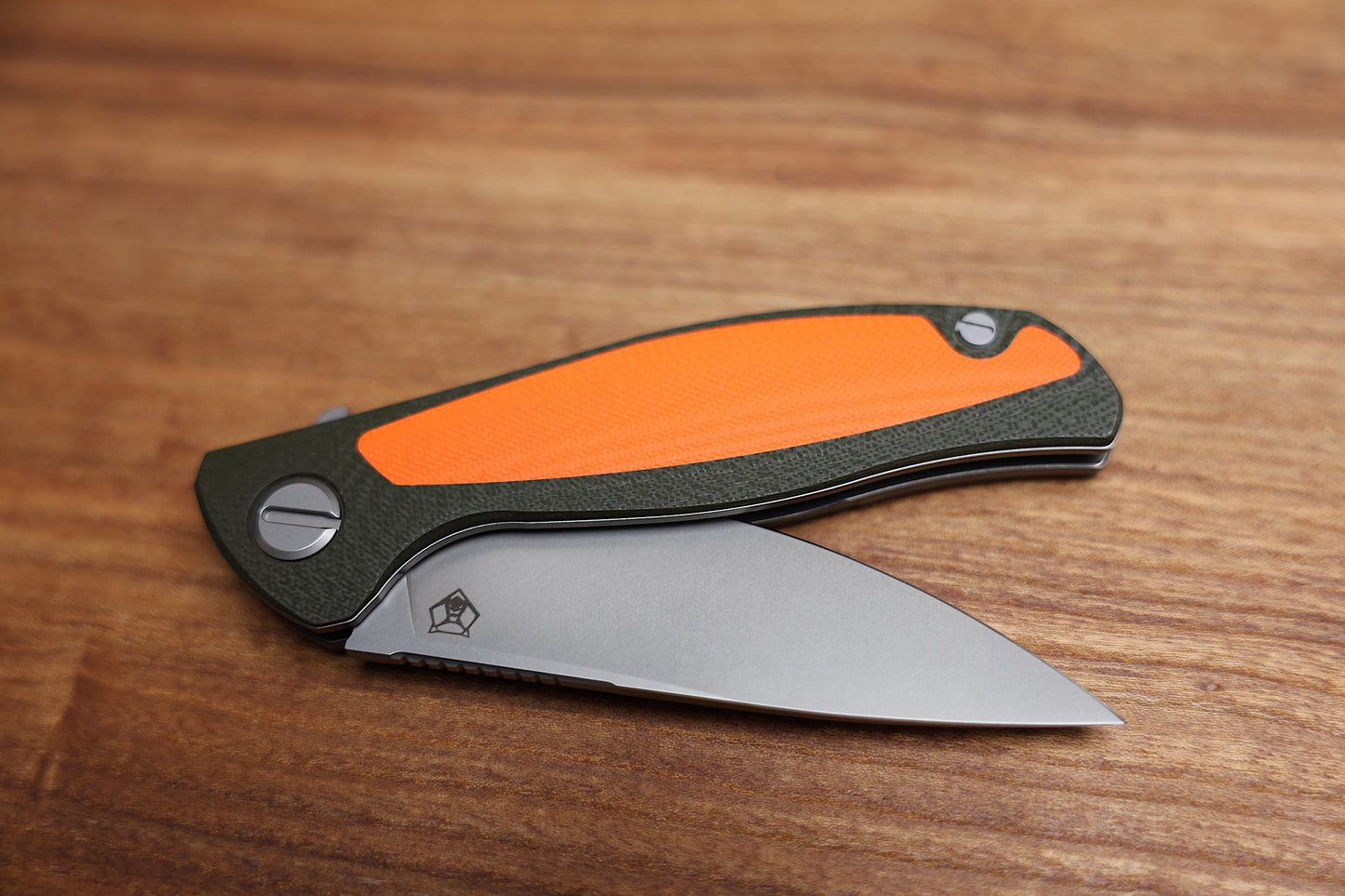 SHIROGOROV F3 – OUTDOOR SPECIAL EDITION – CROMAX PM BLADE – GREEN AND ORANGE G10 HANDLE – MRBS