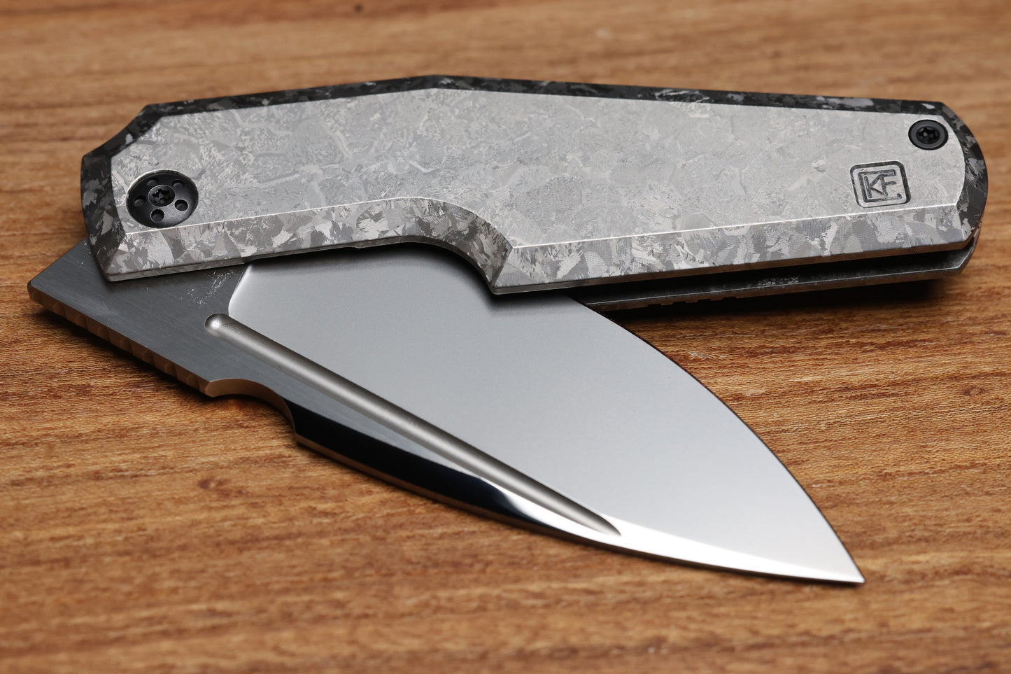 CUSTOM KNIFE FACTORY ELEMENTAK - M398 BLADE - CRYSTALTI HANDLE (THOMAS GONY DESIGN)