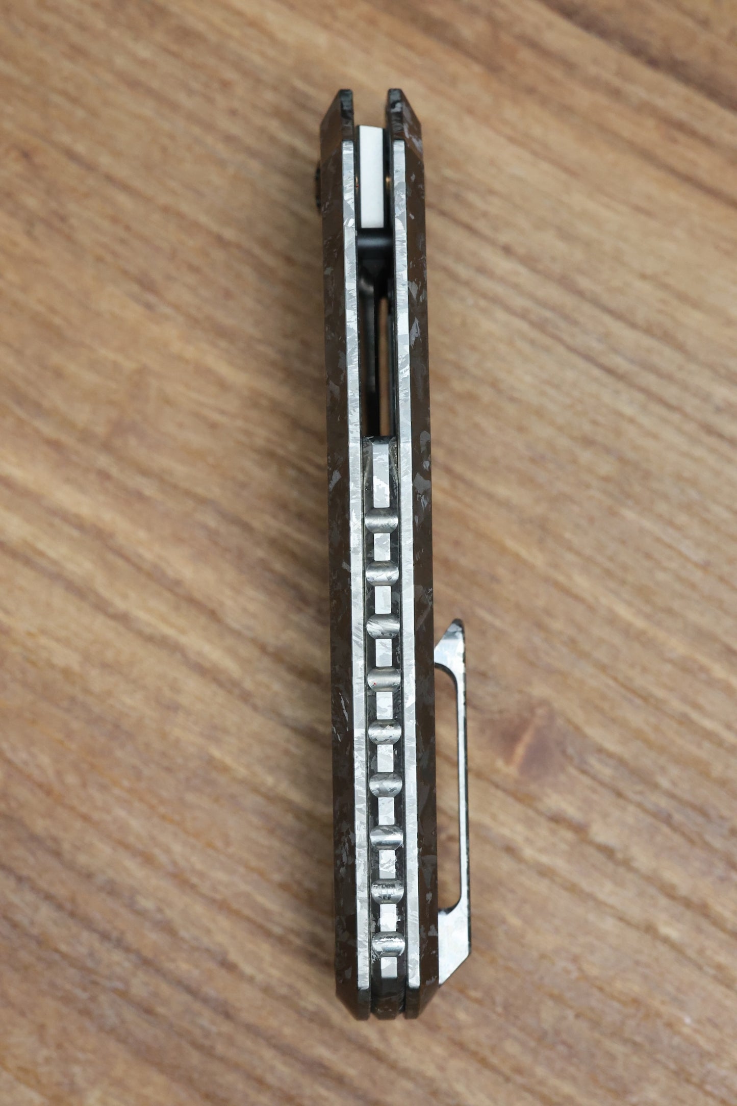 CUSTOM KNIFE FACTORY ELEMENTAK - M398 BLADE - CRYSTALTI HANDLE (THOMAS GONY DESIGN)