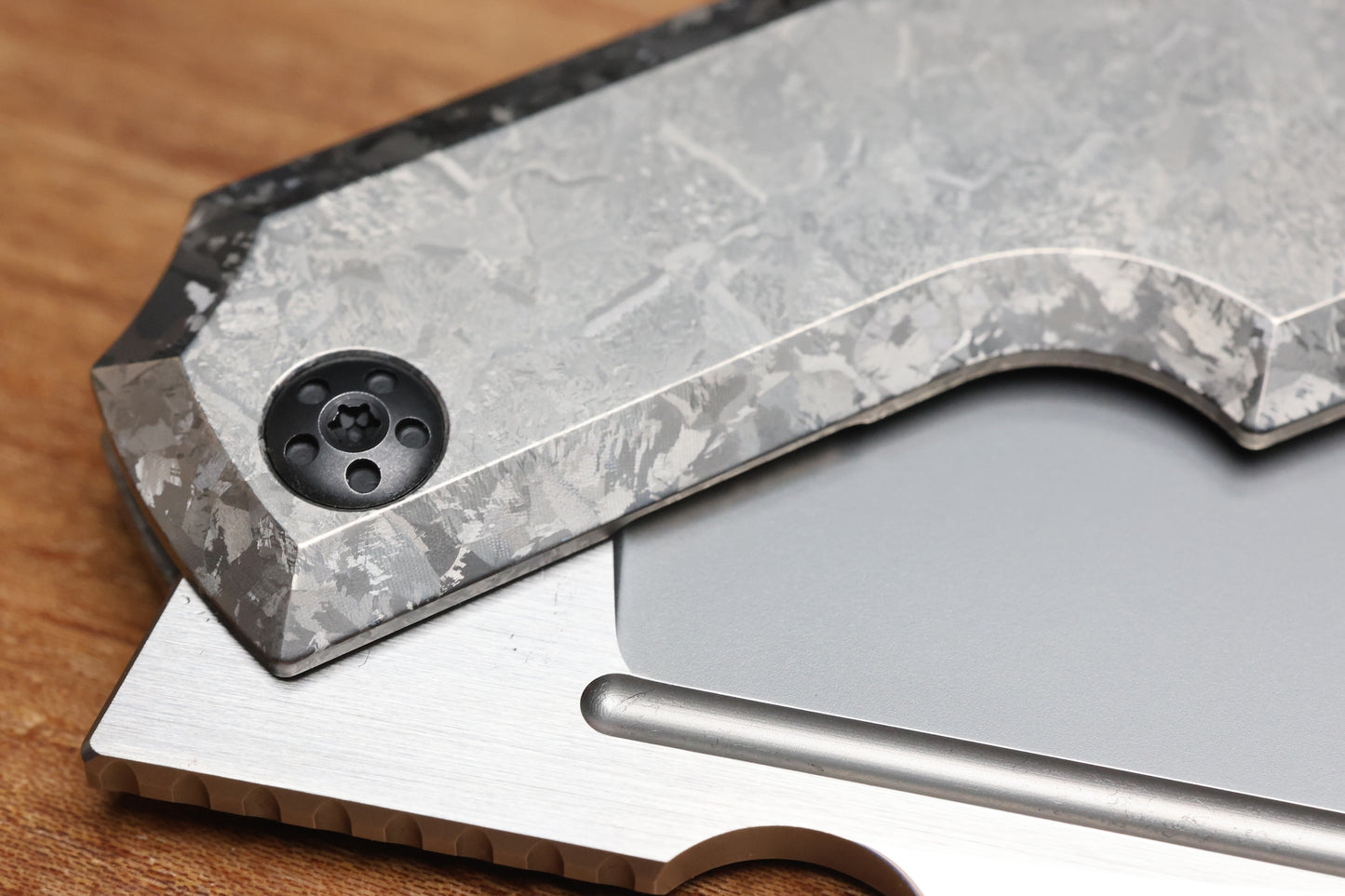 CUSTOM KNIFE FACTORY ELEMENTAK - M398 BLADE - CRYSTALTI HANDLE (THOMAS GONY DESIGN)
