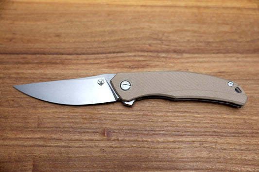 SHIROGOROV URSUS QUANTIUM – CROMAX PM BLADE – BEIGE G10 HANDLE – MRBS