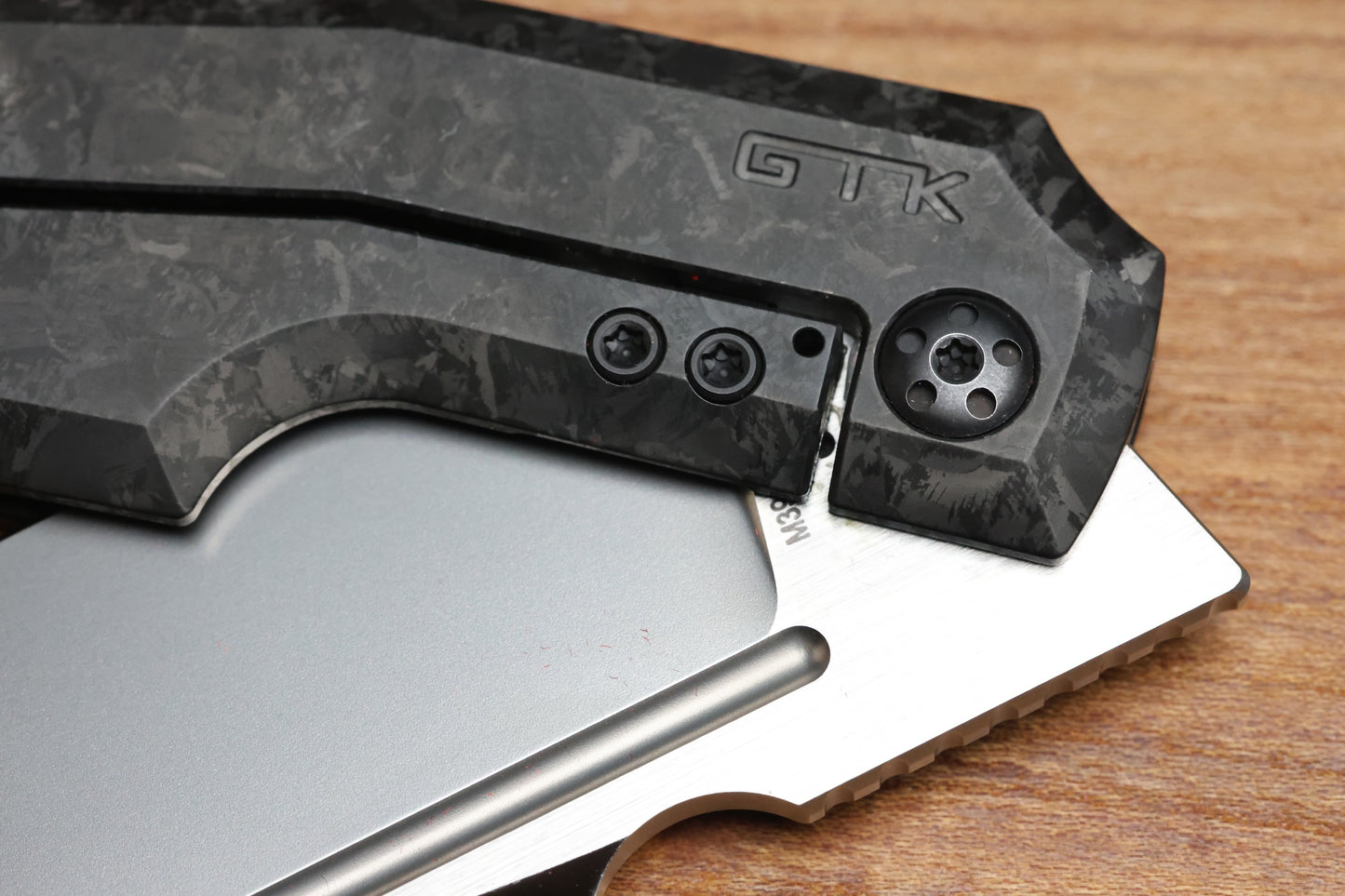 CUSTOM KNIFE FACTORY ELEMENTAK - M398 BLADE - BLACK CRYSTALTI HANDLE (THOMAS GONY DESIGN)