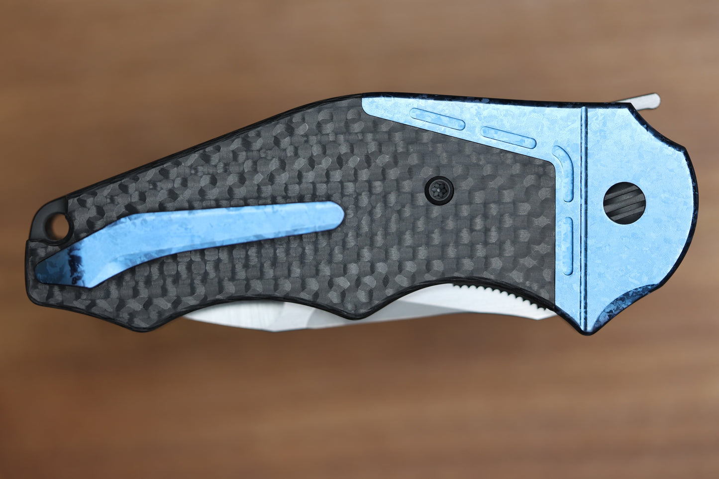 YAN's GTC CABOT CARBON FIBER BLUE CRYSTALIZED TITANIUM HANDLE S90V BLADE