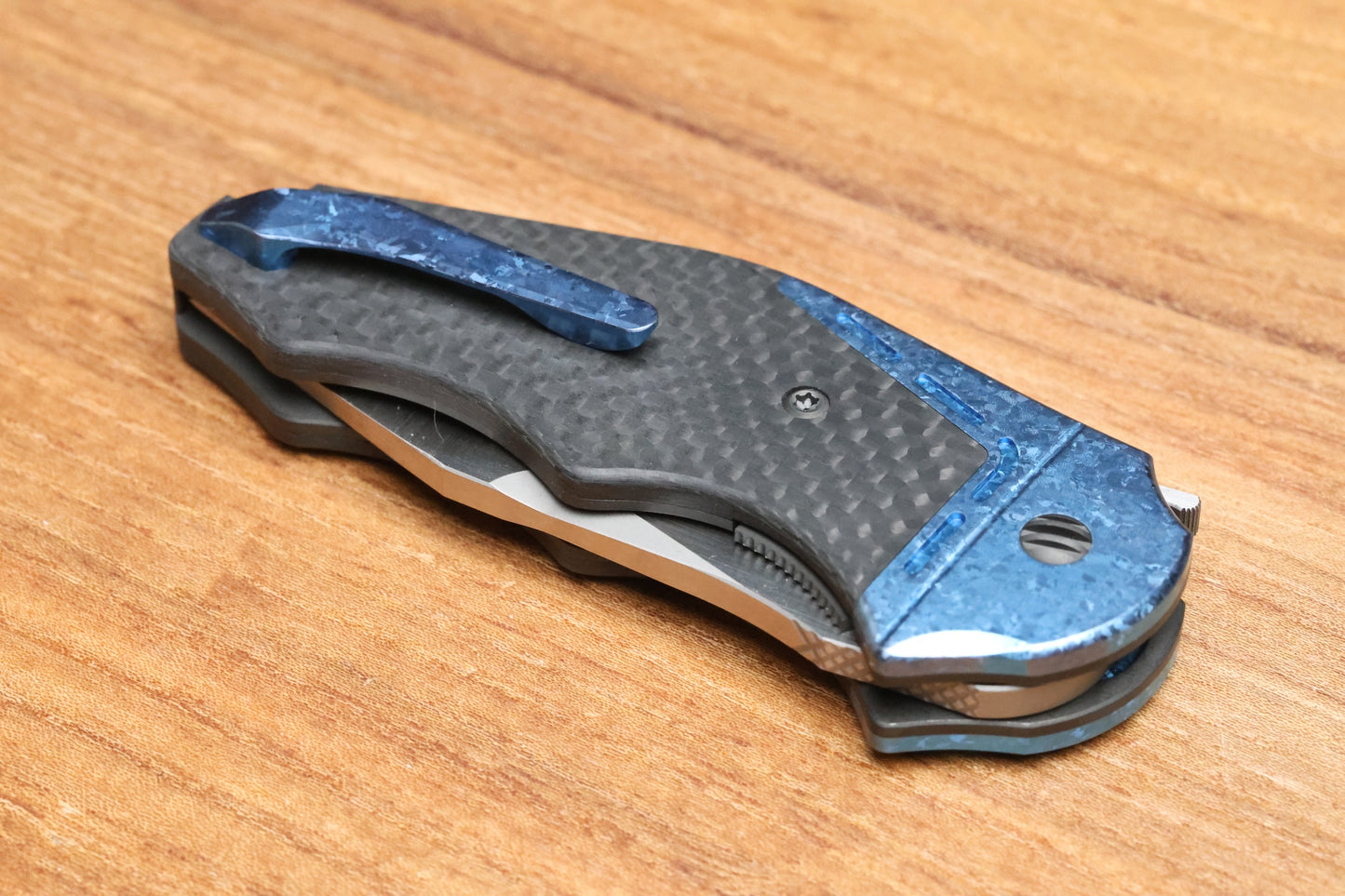 YAN's GTC CABOT CARBON FIBER BLUE CRYSTALIZED TITANIUM HANDLE S90V BLADE