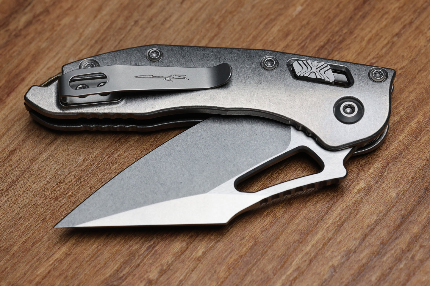MARFIONE SELECT MANUAL M-STITCH RAM LOK SLAB SIDE TITANIUM HANDLES W/ BRONZE ACCENTS & STONEWASH M390MK 169MRL-10MS1