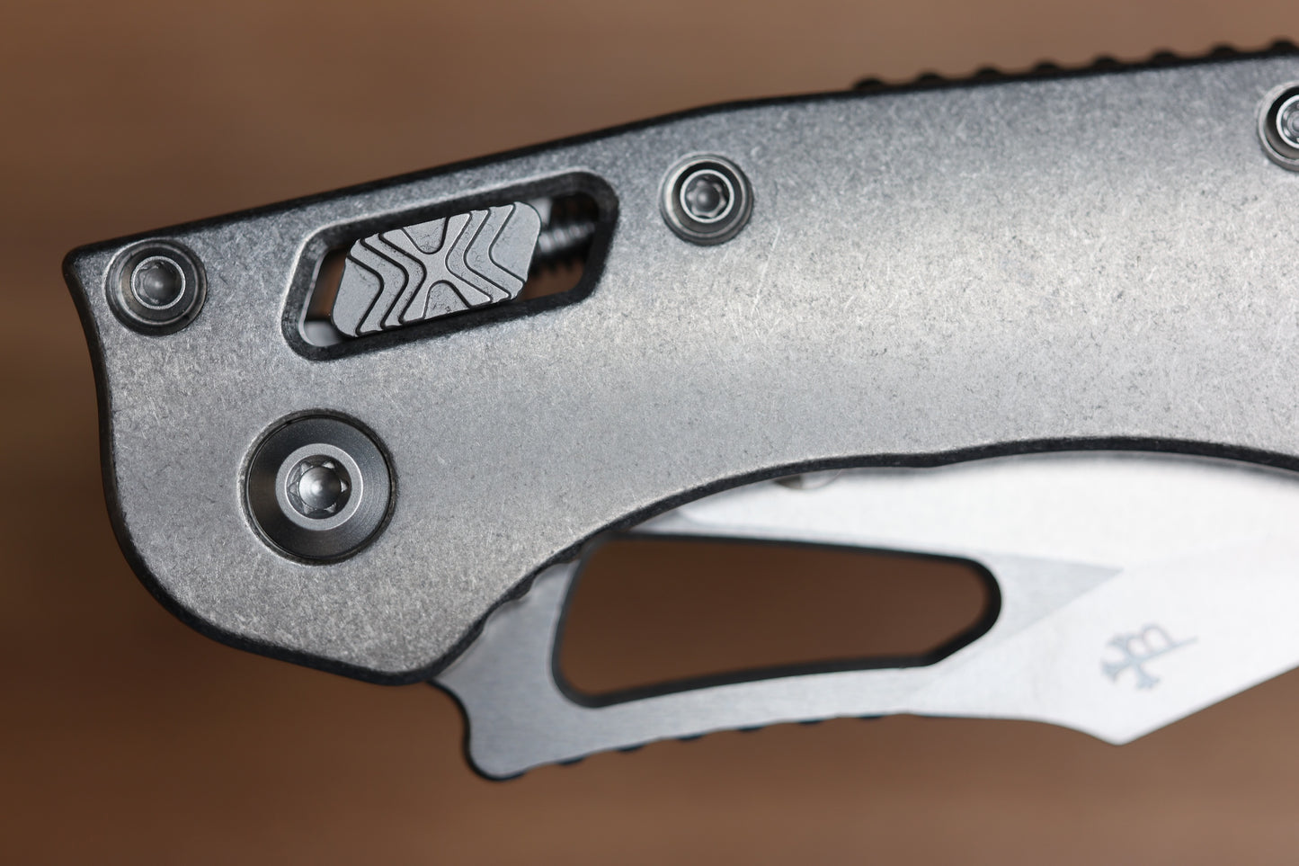 MARFIONE SELECT MANUAL M-STITCH RAM LOK SLAB SIDE TITANIUM HANDLES W/ BRONZE ACCENTS & STONEWASH M390MK 169MRL-10MS1