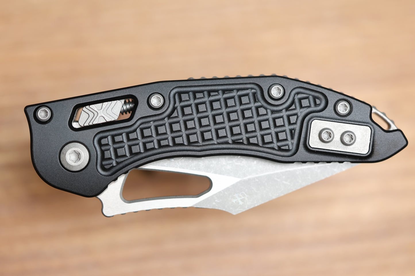 MICROTECH KNIVES MANUAL M-STITCH RAM LOK BLACK FRAG ALUMINUM HANDLES & APOCALYPTIC M390MK 169MRL-10APFR