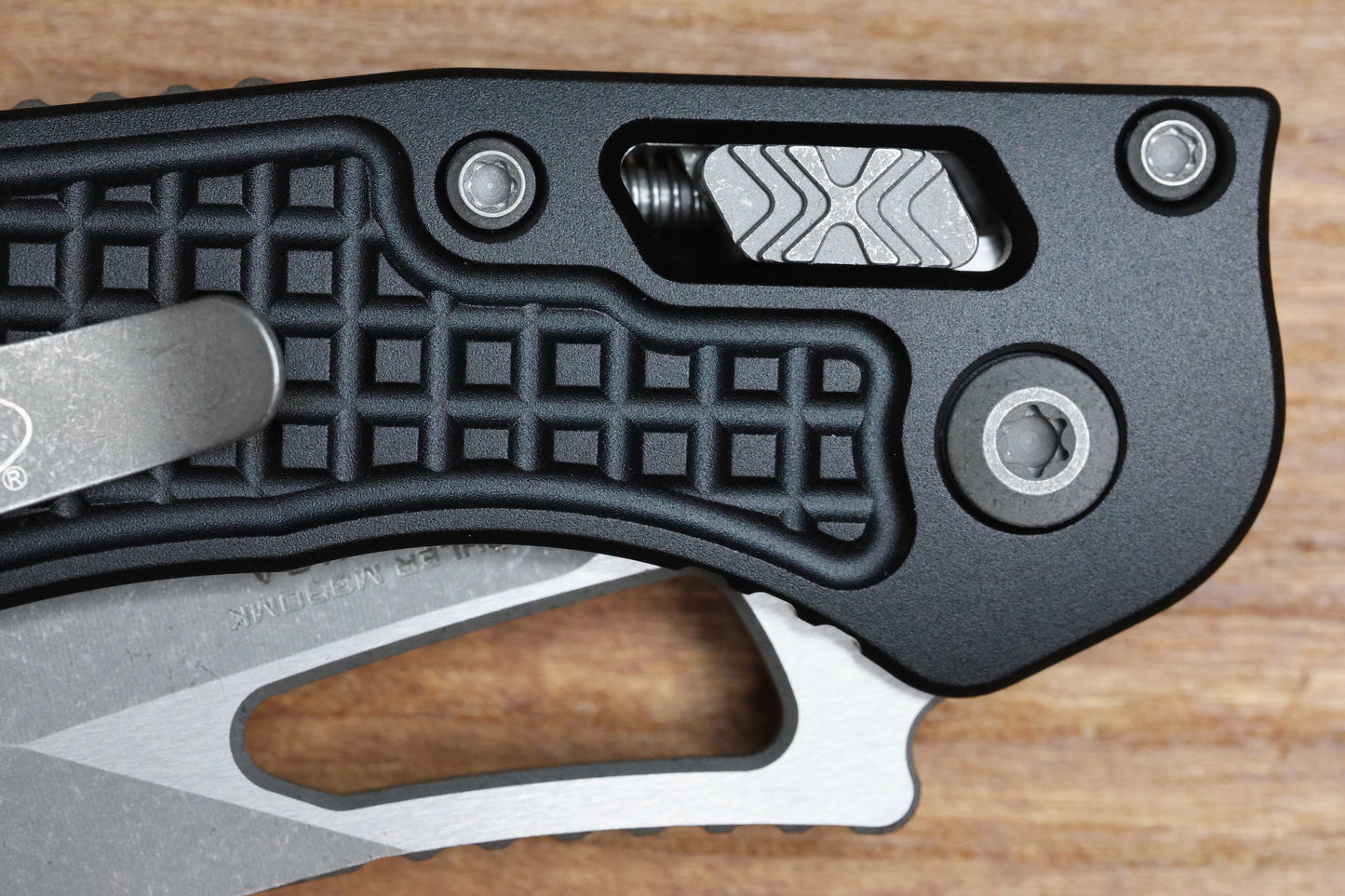 MICROTECH KNIVES MANUAL M-STITCH RAM LOK BLACK FRAG ALUMINUM HANDLES & APOCALYPTIC M390MK 169MRL-10APFR