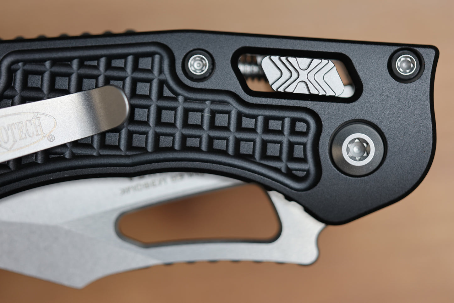 MICROTECH KNIVES MANUAL M-STITCH RAM LOK BLACK FRAG ALUMINUM HANDLES & STONEWASH M390MK 169MRL-10FR