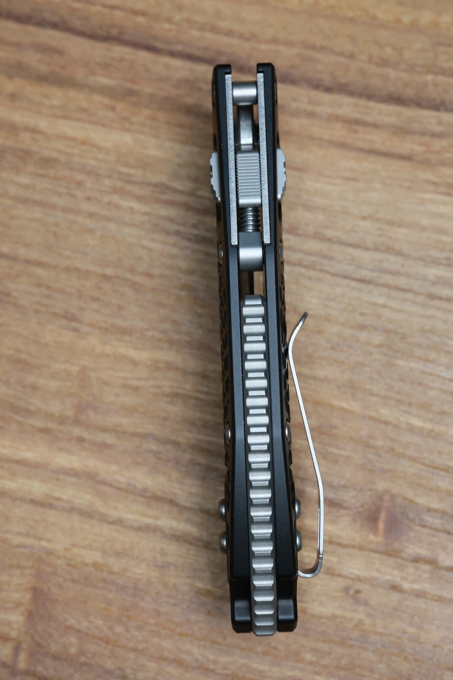 MICROTECH KNIVES MANUAL M-STITCH RAM LOK BLACK FRAG ALUMINUM HANDLES & STONEWASH M390MK 169MRL-10FR
