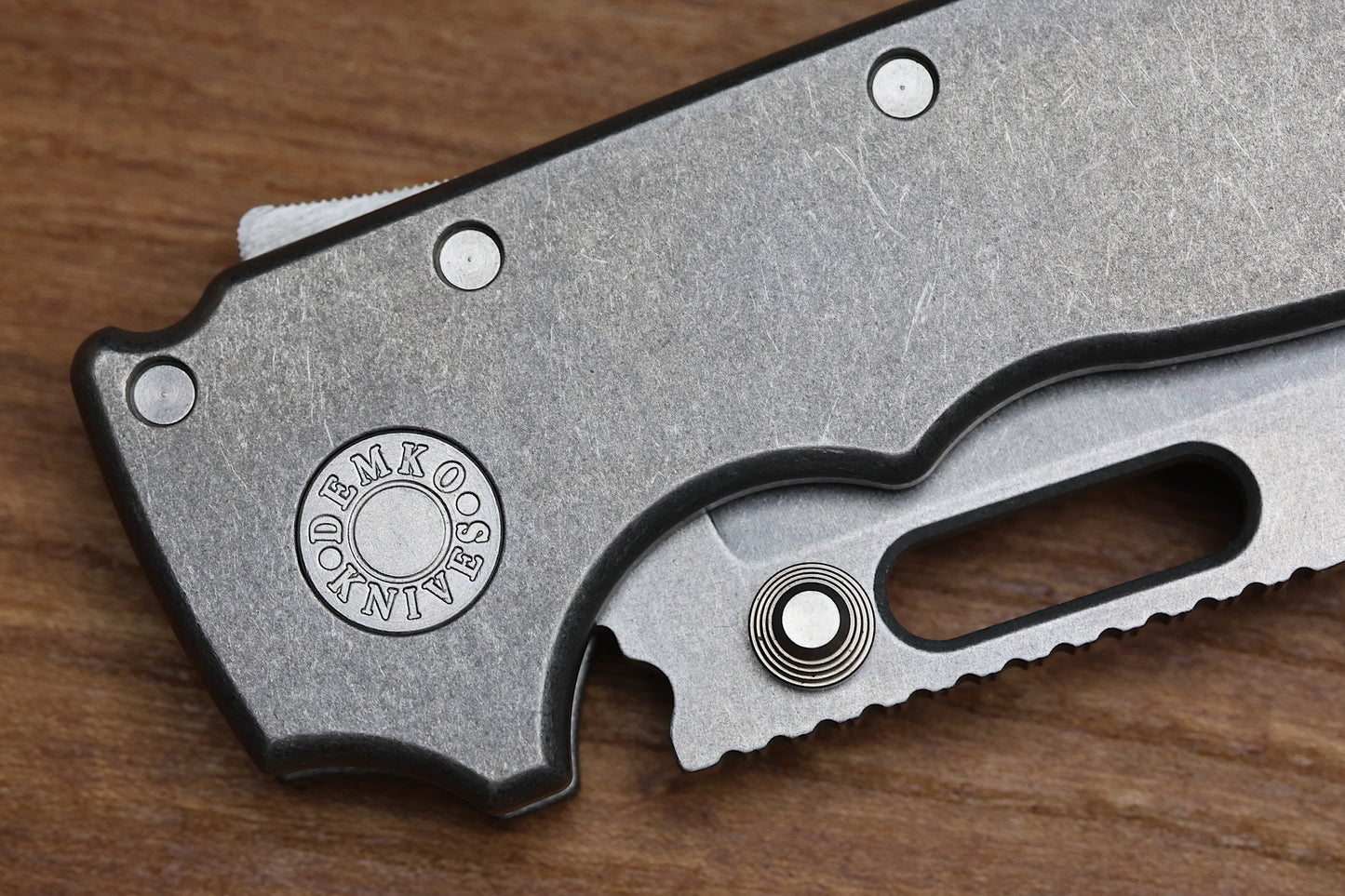DEMKO KNIVES MG AD20 W/SMOOTH TITANIUM HANDLES - DROP POINT MAGNACUT
