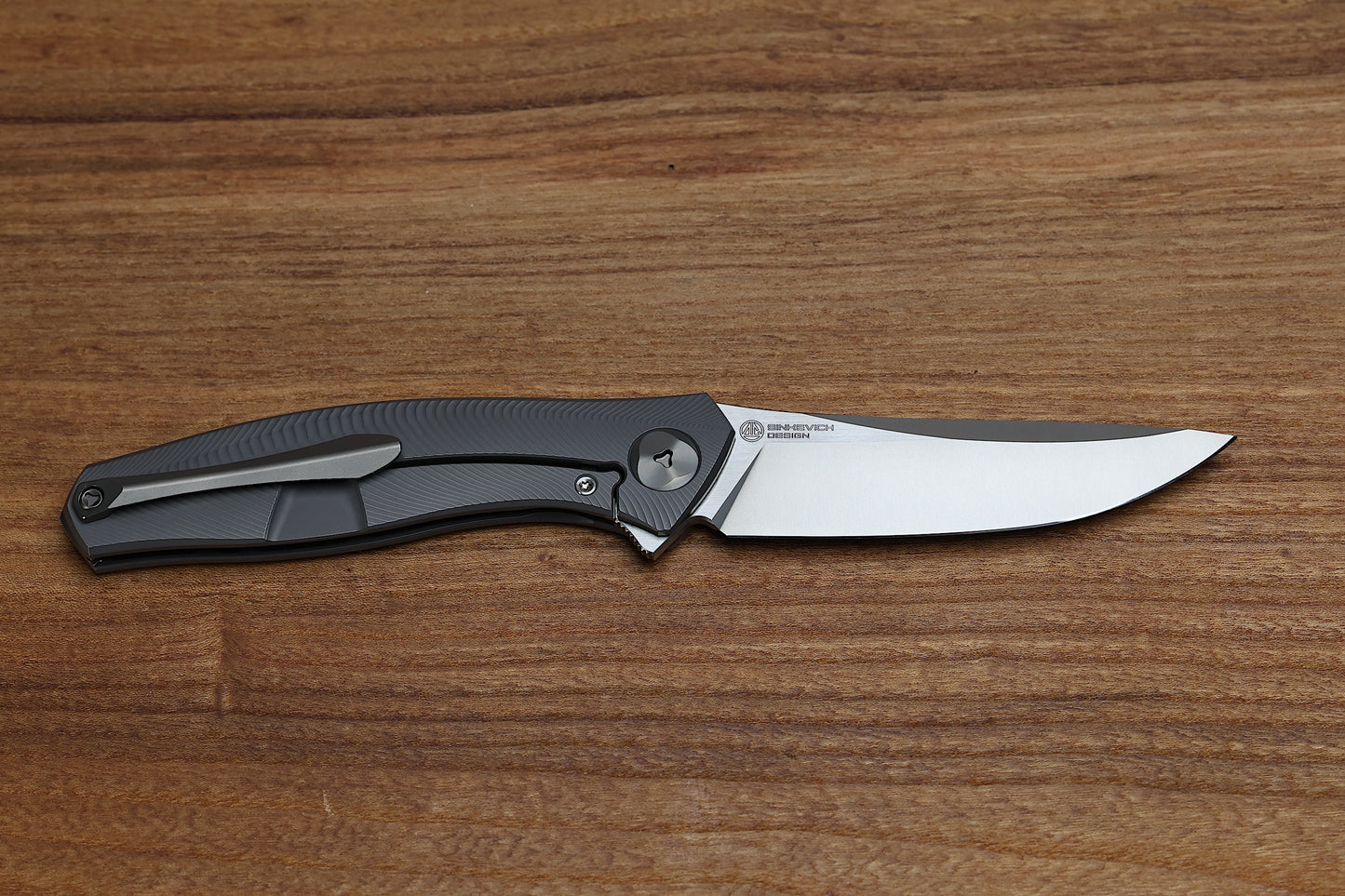 SHIROGOROV “LIMITED EDITION” SINKEVICH DESIGN BIO (DARK) – M398 BLADE – MRBS