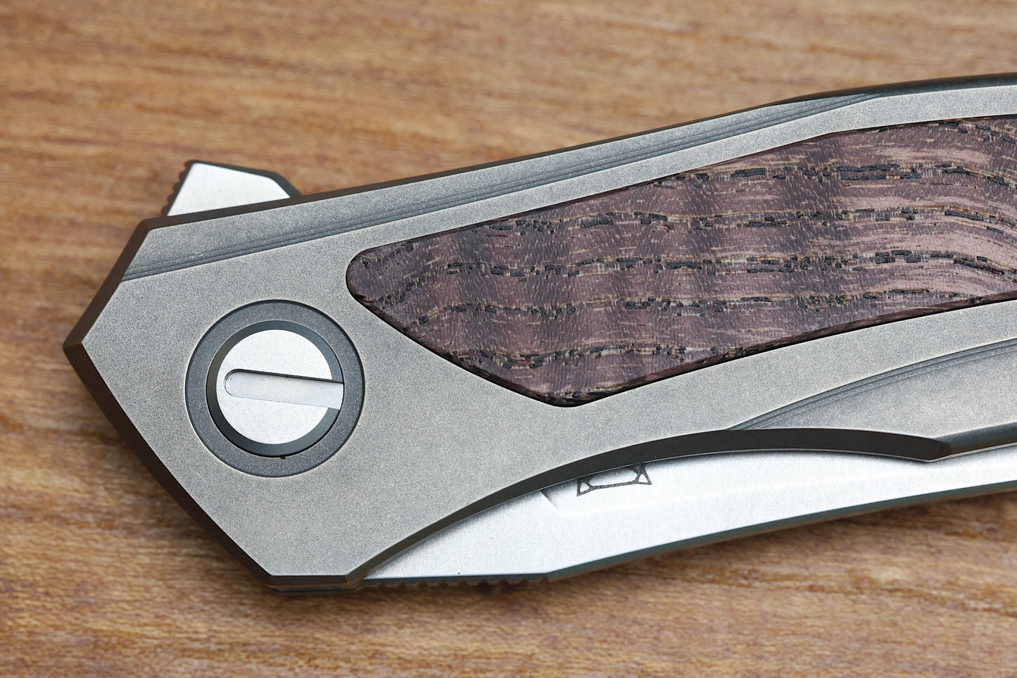 SHIROGOROV URSUS QUANTUM - CROMAX PM BLADE - TITANIUM HANDLE - RED ASH WOOD INLAY - MRBS